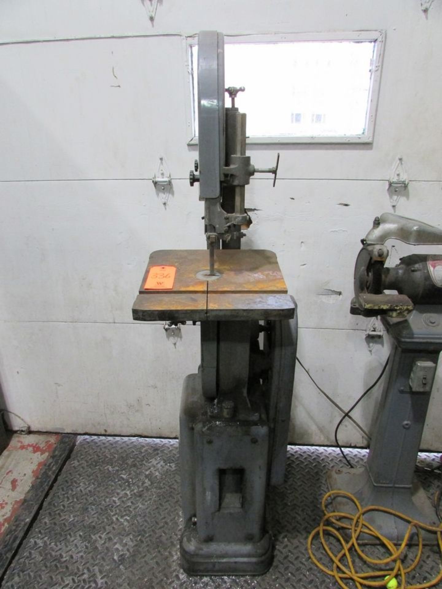 Delta Vertical Band Saw - Image 2 of 6