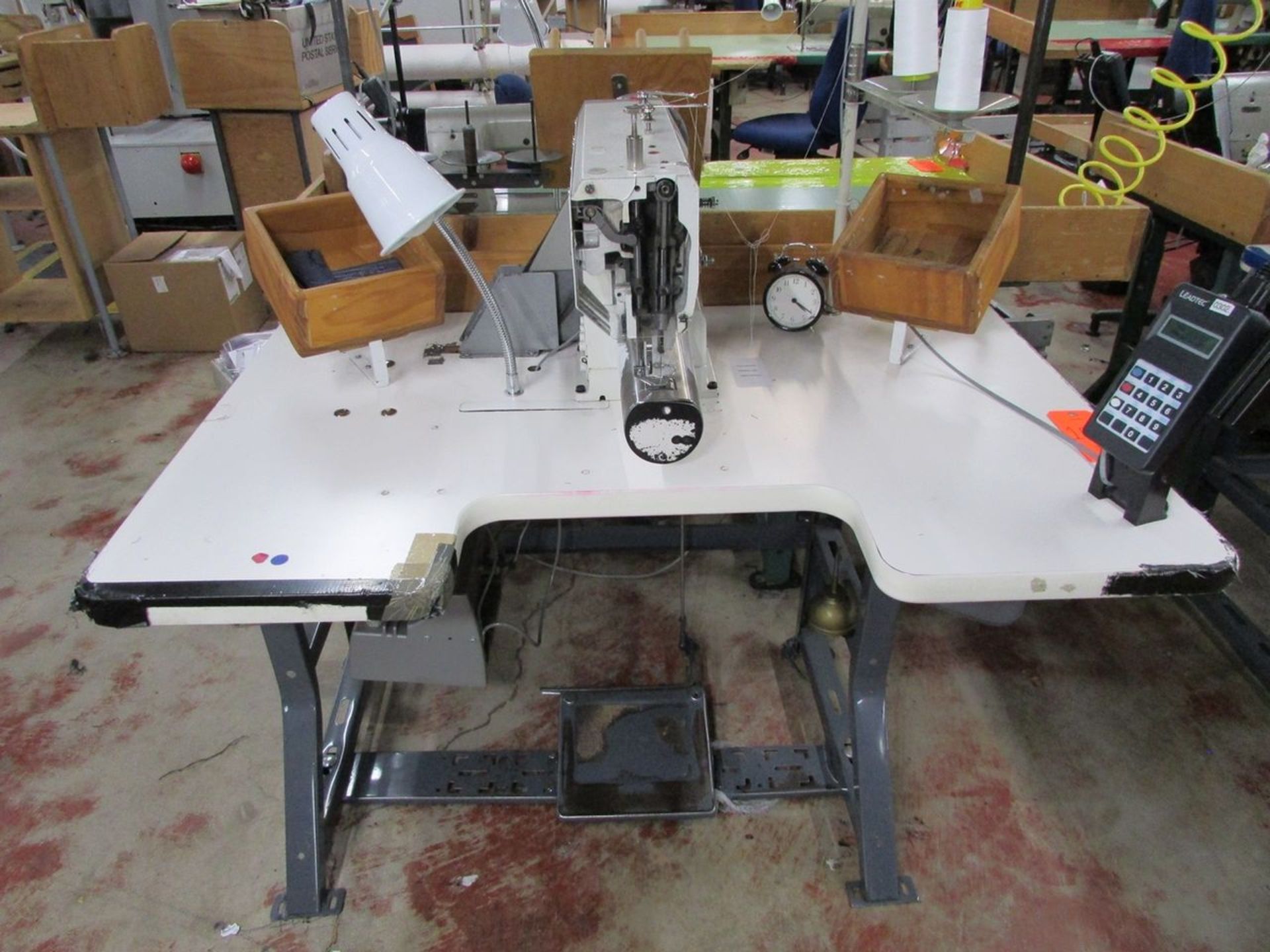 Pfaff Model 333G-712/02-6 (S/N: 2570829) Single Needle Lockstitch Cylinder Bed Sewing Machine, Pfaff - Image 2 of 10