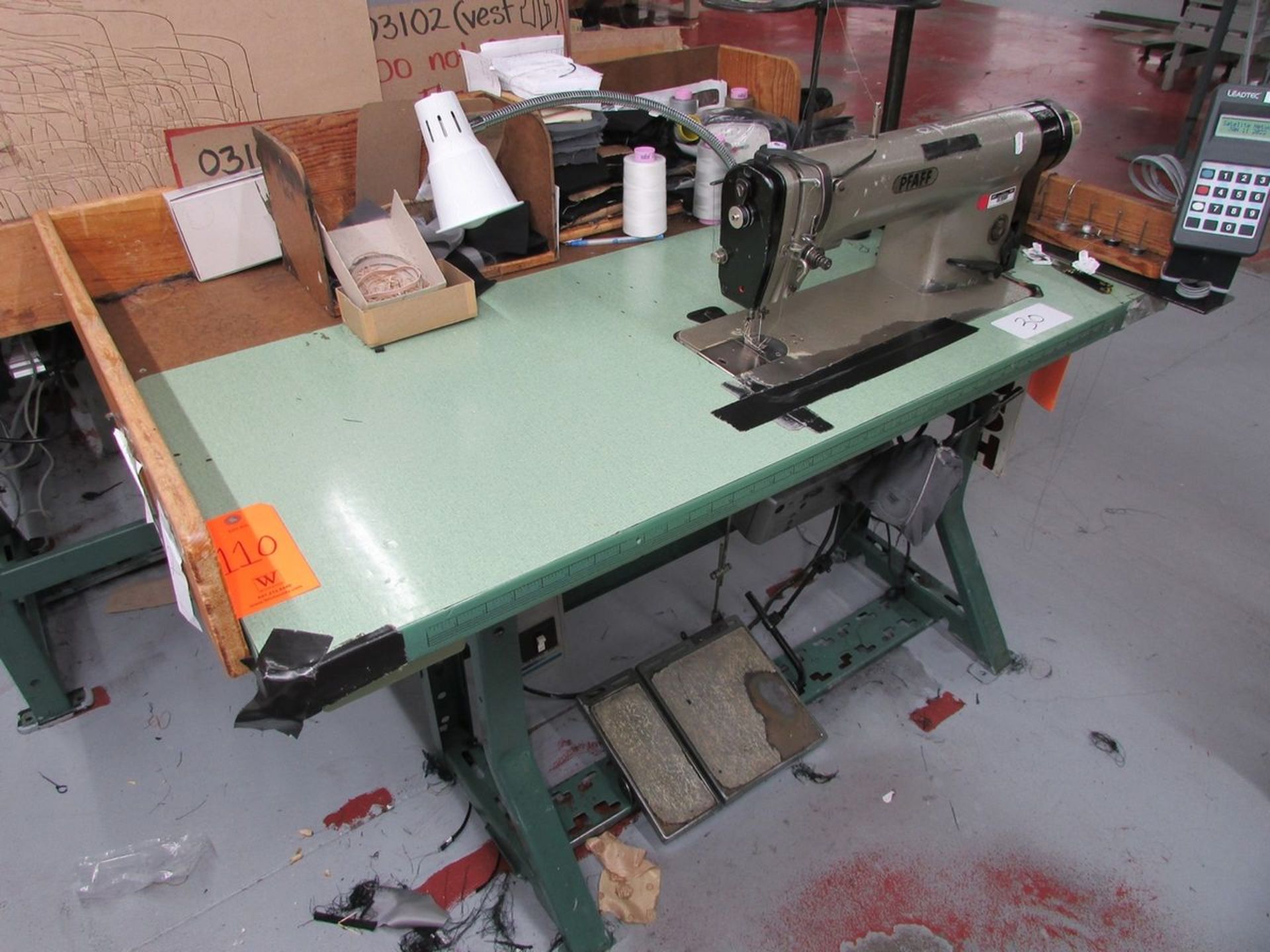 Pfaff Model 463-34/01 (S/N: 1292628) Single Needle Lockstitch Sewing Machine, Back Tack, Auto Needle - Image 2 of 9