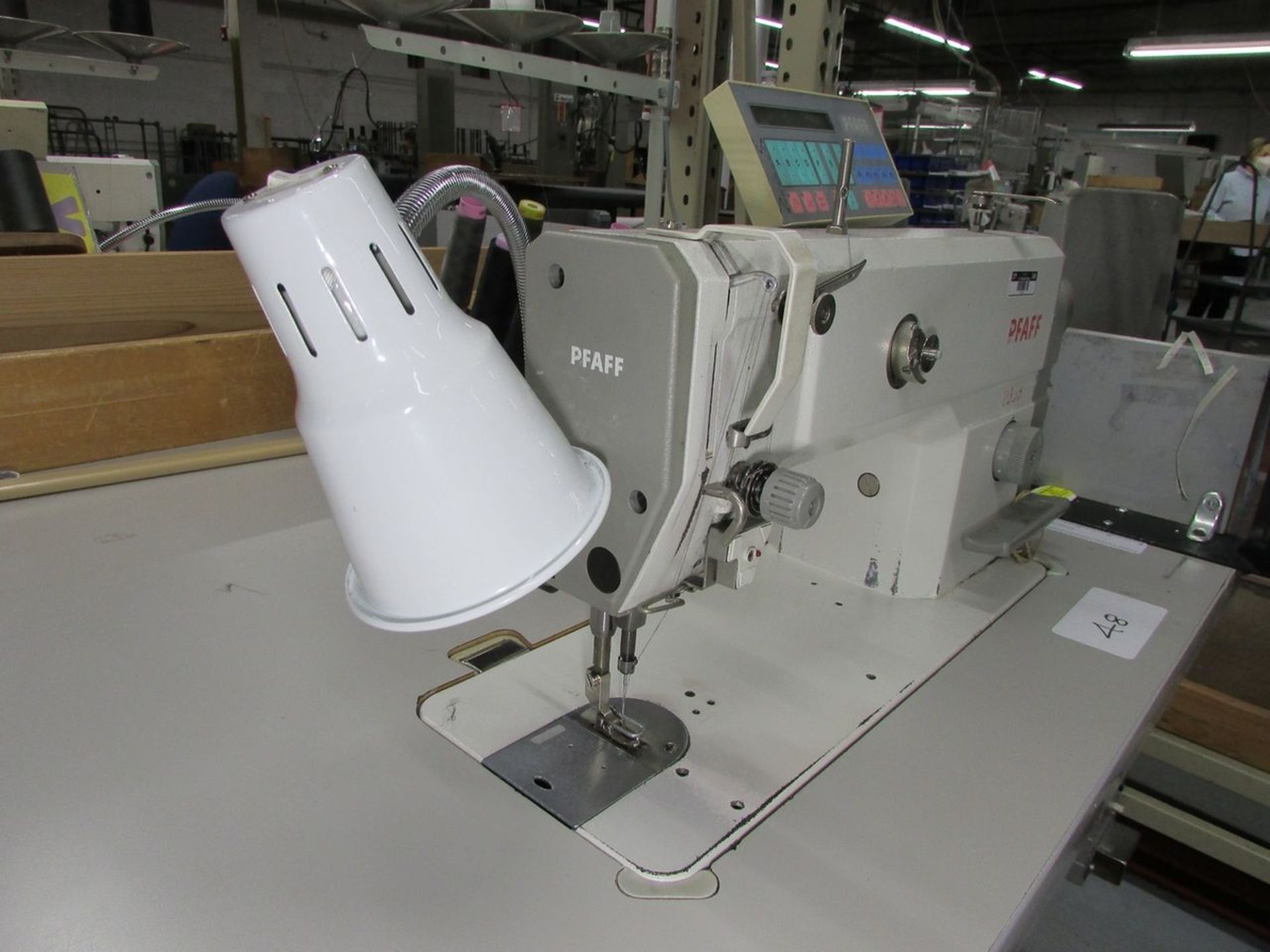 Pfaff Model 1053-8/31-900/24 (S/N: 3-110338) Single Needle Lockstitch Sewing Machine, Trimmer, - Image 4 of 10