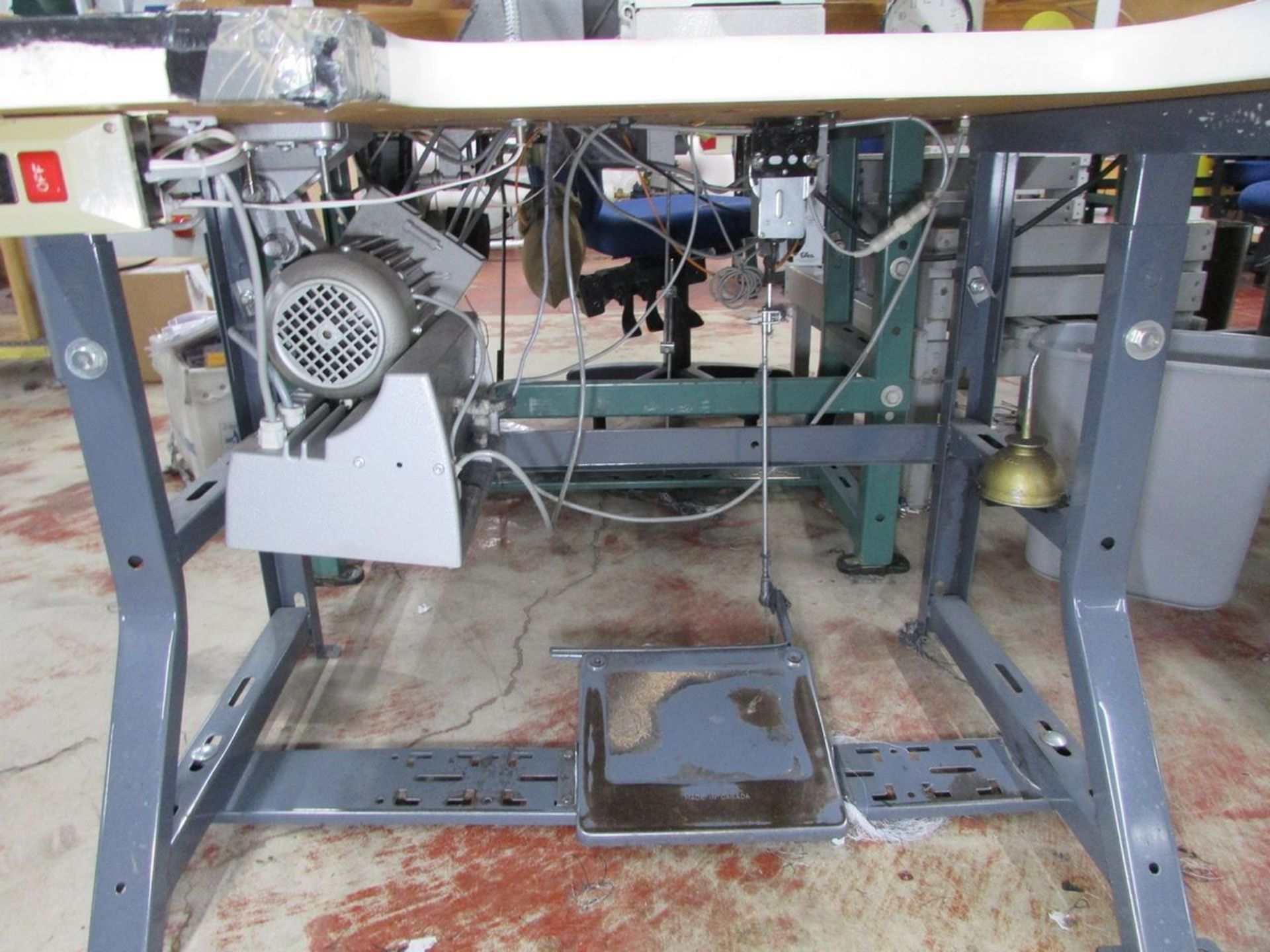 Pfaff Model 333G-712/02-6 (S/N: 2570829) Single Needle Lockstitch Cylinder Bed Sewing Machine, Pfaff - Image 7 of 10