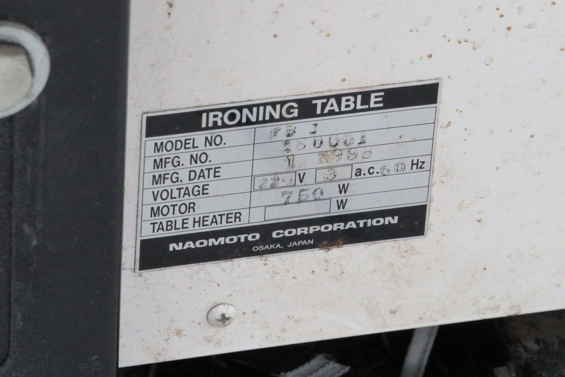 Naomoto Model F8J Ironing Table with Iron - Image 5 of 5