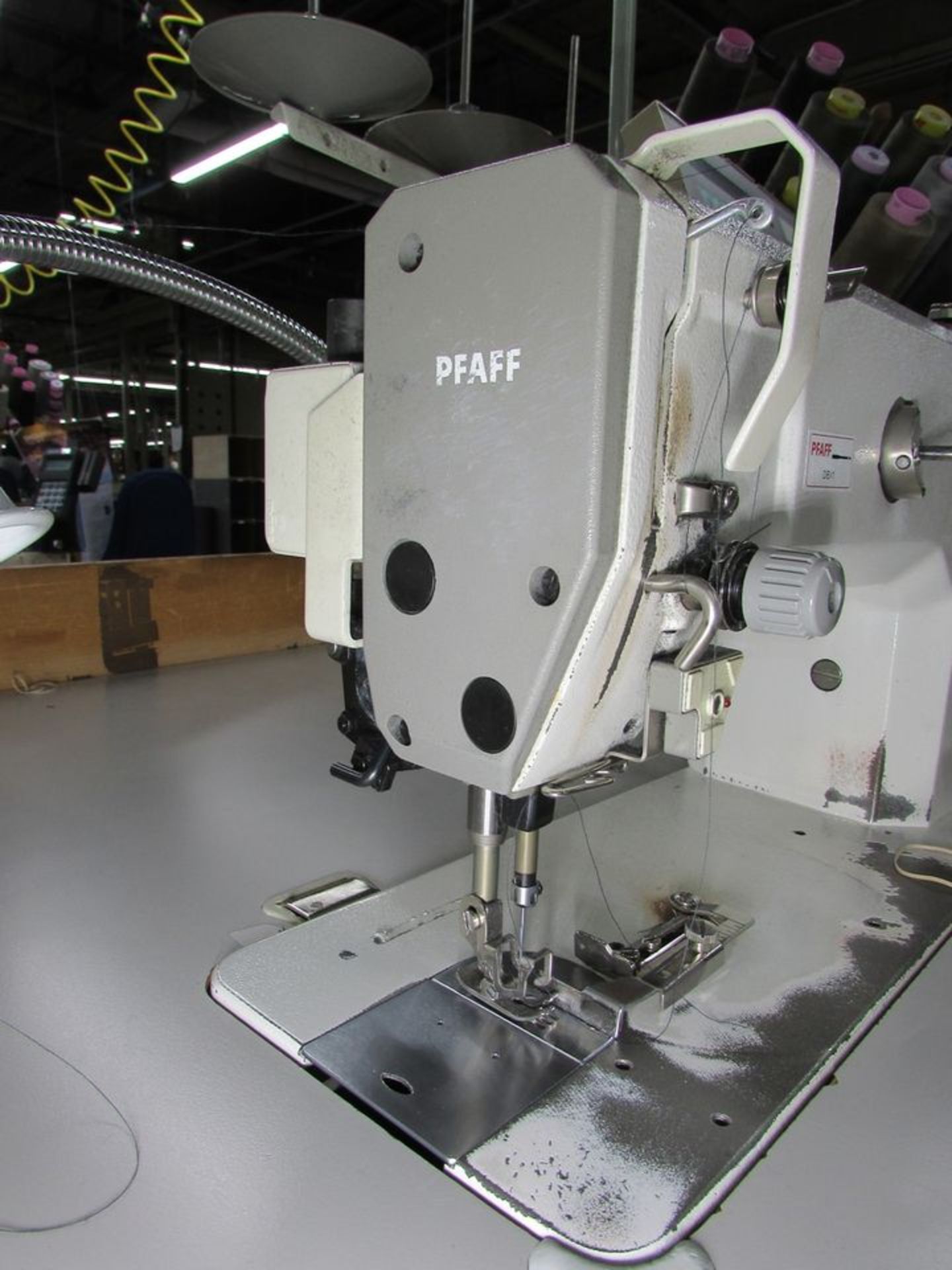 Pfaff Model 1053-8/31-900/24 (S/N: 3-116969) Single Needle Lockstitch Sewing Machine, Trimmer, - Image 5 of 10