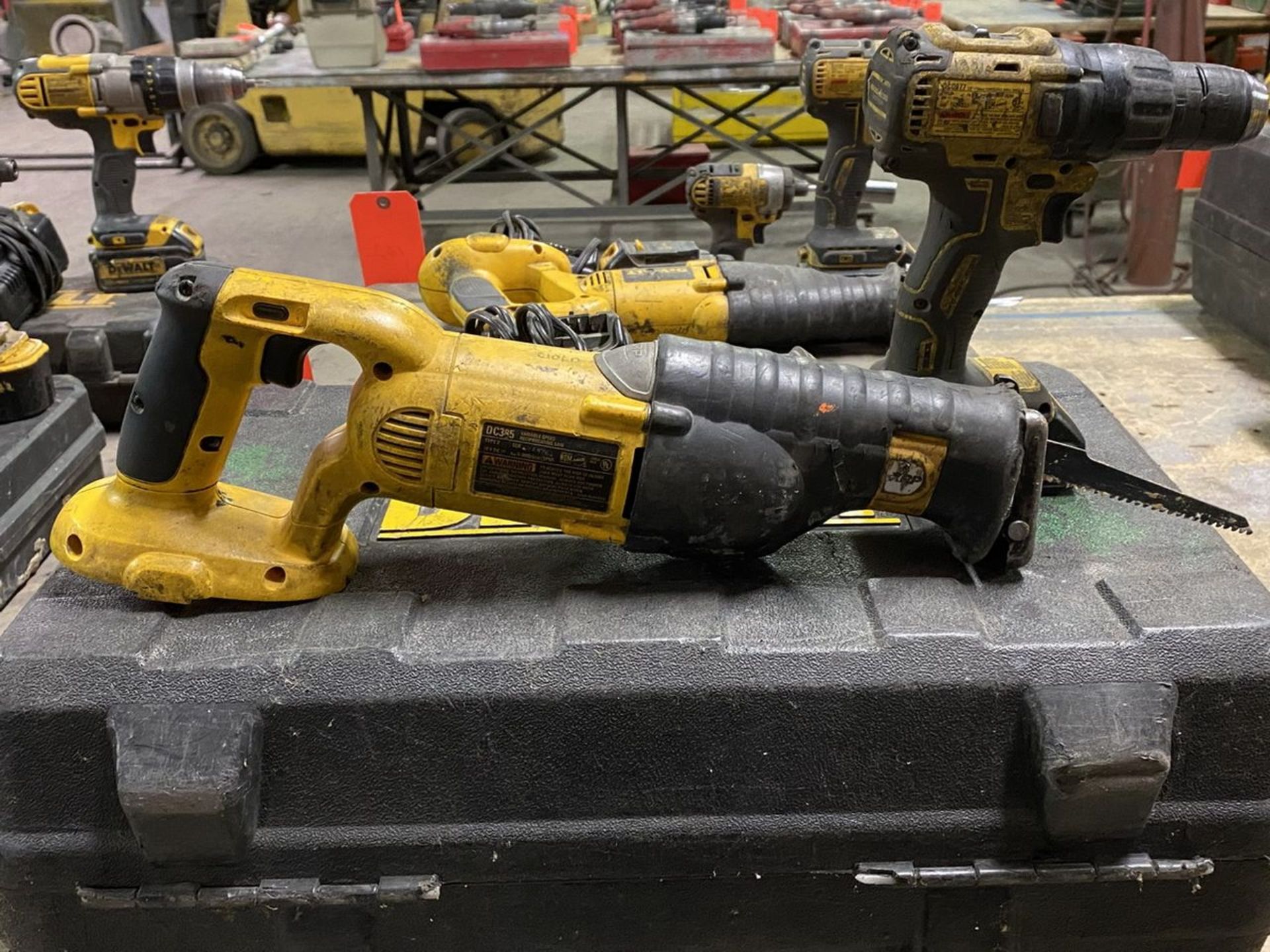 Lot - (1) DeWalt Model DC385 Variable Speed Reciprocating Saw, 18-V, DC; and (1) DeWalt 1/2 in. - Image 2 of 4