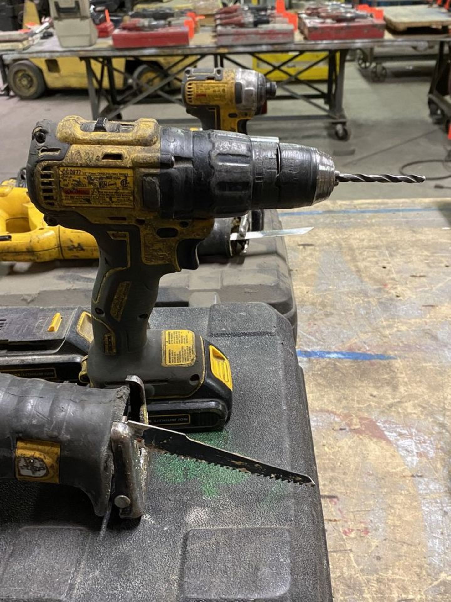 Lot - (1) DeWalt Model DC385 Variable Speed Reciprocating Saw, 18-V, DC; and (1) DeWalt 1/2 in. - Image 3 of 4