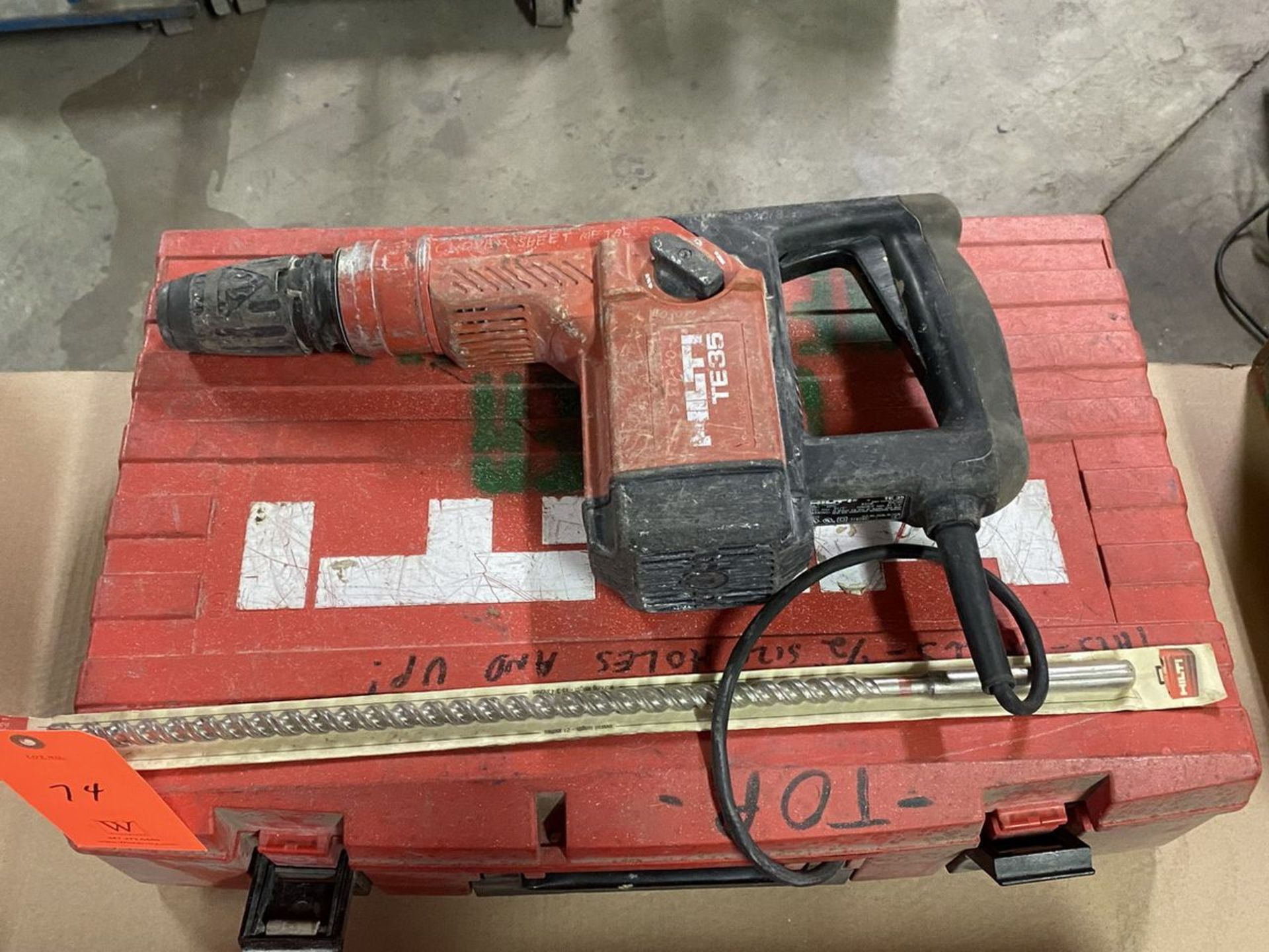 Hilti 1/4 in. Model TE-35 Rotary Hammer; 120-V, AC, with Hilti 1/2 in.-21 Drill and Carrying Case - Image 2 of 2