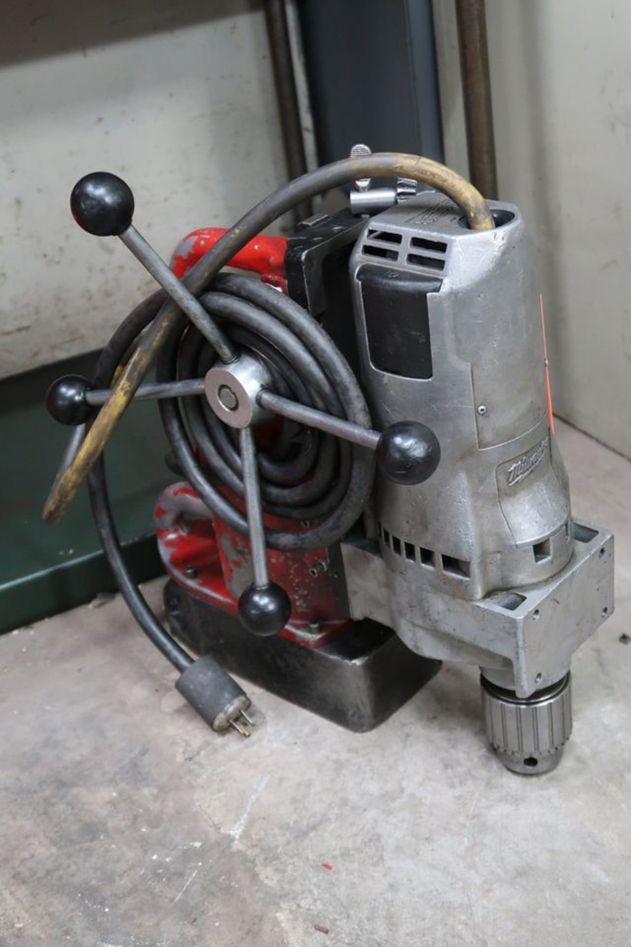 Milwaukee 3/4 in. Drive Model 4202 Mag Drill - Image 2 of 2