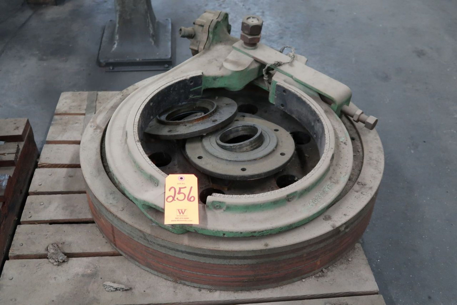 Eaton 32 in. Dia. x 5-1/2 in. (approx.) Pneumatic Press Brake Shoe, (For Niagara or L&J Punch