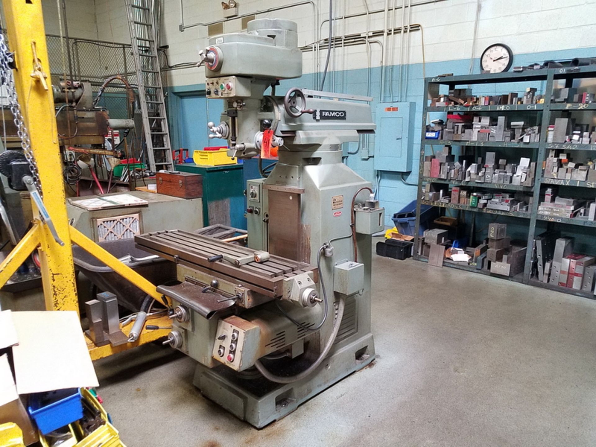 Famco 3-HP Model 150 Vertical Milling Machine, S/N: M-271450; with Rapid Feed, R-8 Spindle, 4.5 - Image 2 of 5