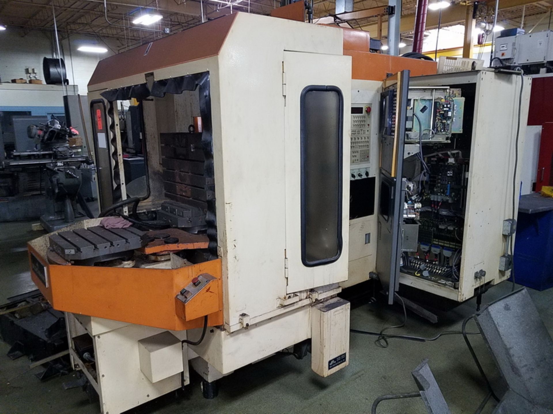 LeBlond Makino 3-Axis Model MC40-A30 Horizontal CNC Machining Center, S/N: A60-145; with 30-Position - Image 2 of 7