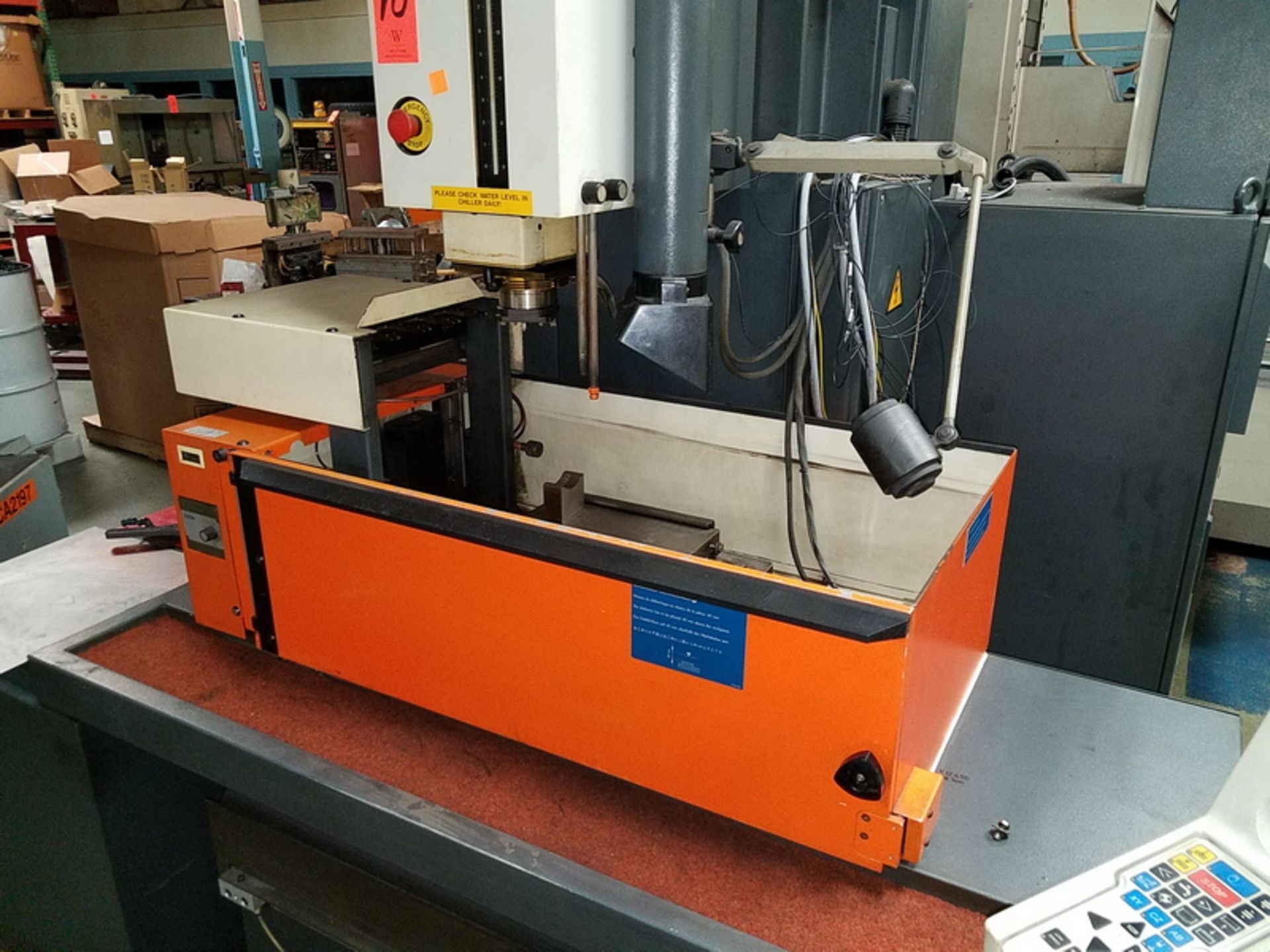 Charmilles Technologies Roboform 2000 CNC Electrode EDM, S/N: 125113 (1995); with 22 in. x 15-1/2 - Bild 7 aus 7