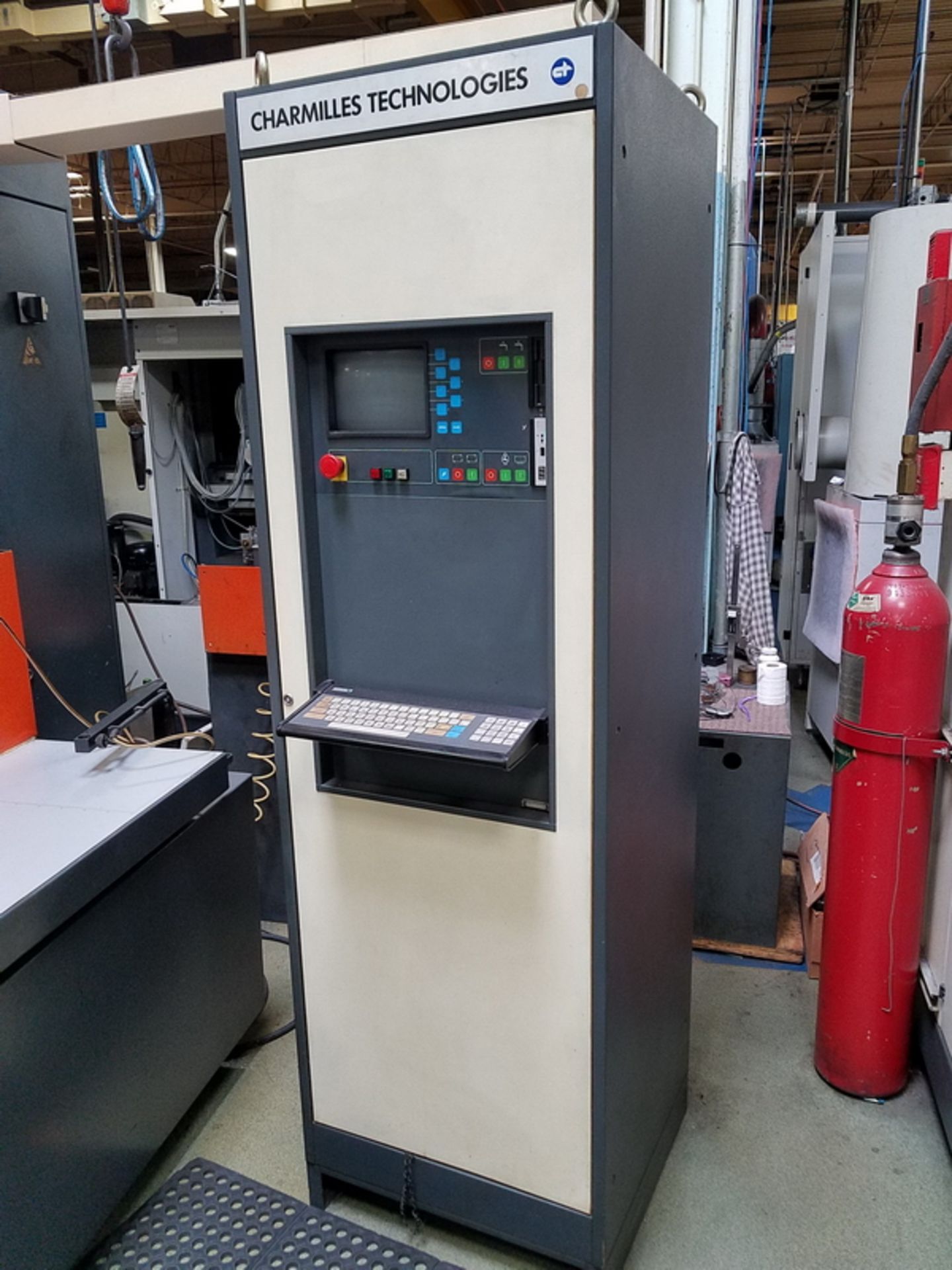 Charmilles Technologies Roboform 400 CNC Electrode EDM, S/N: 75440 (1990); with 31-1/2 in. x 22 - Image 5 of 8