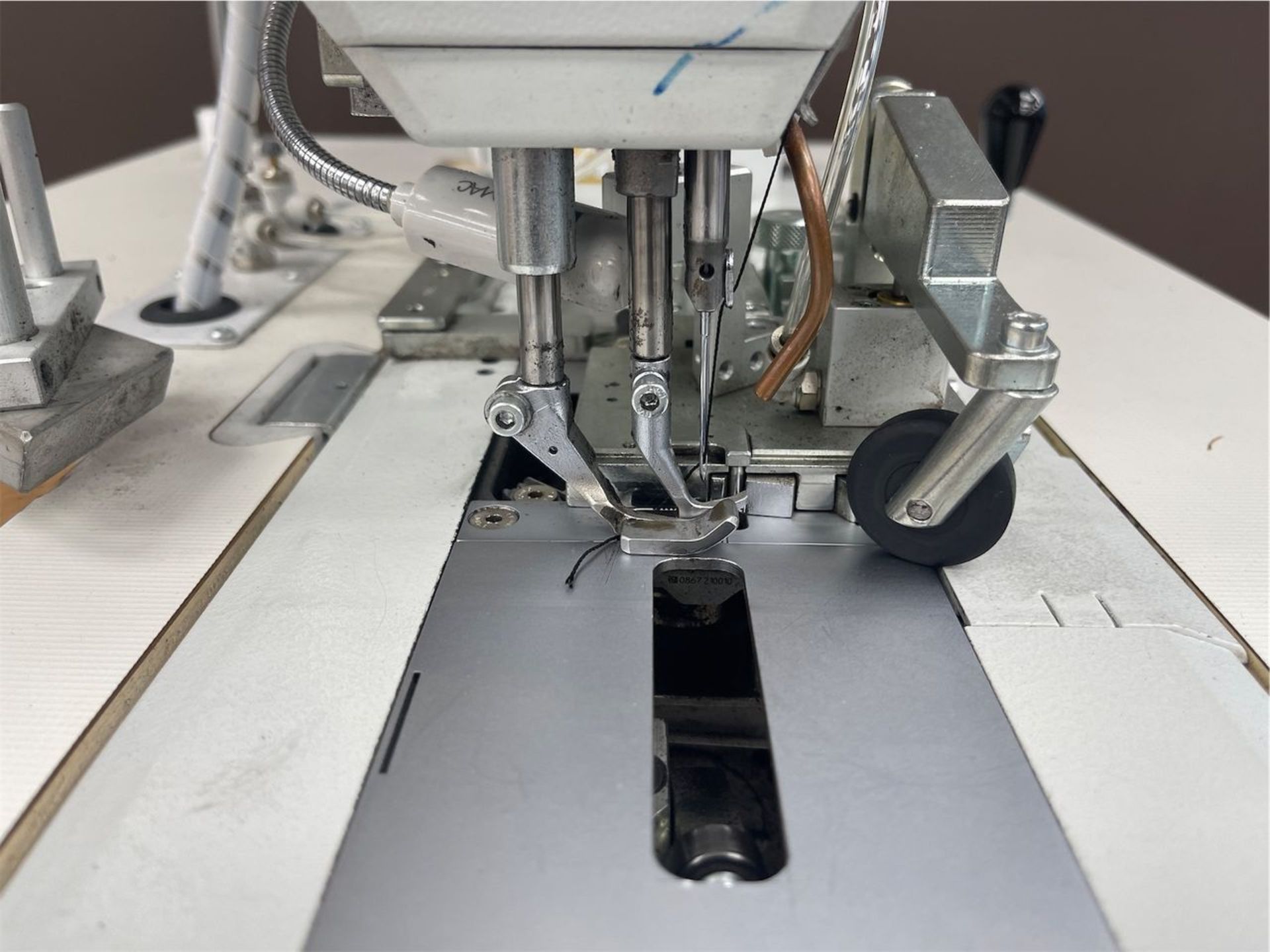Campbell-Randall Model Linea 20 Matic-LT1 Semi-Automatic Belt Stitching Machine, S/N: 21-11-025 ( - Image 5 of 12