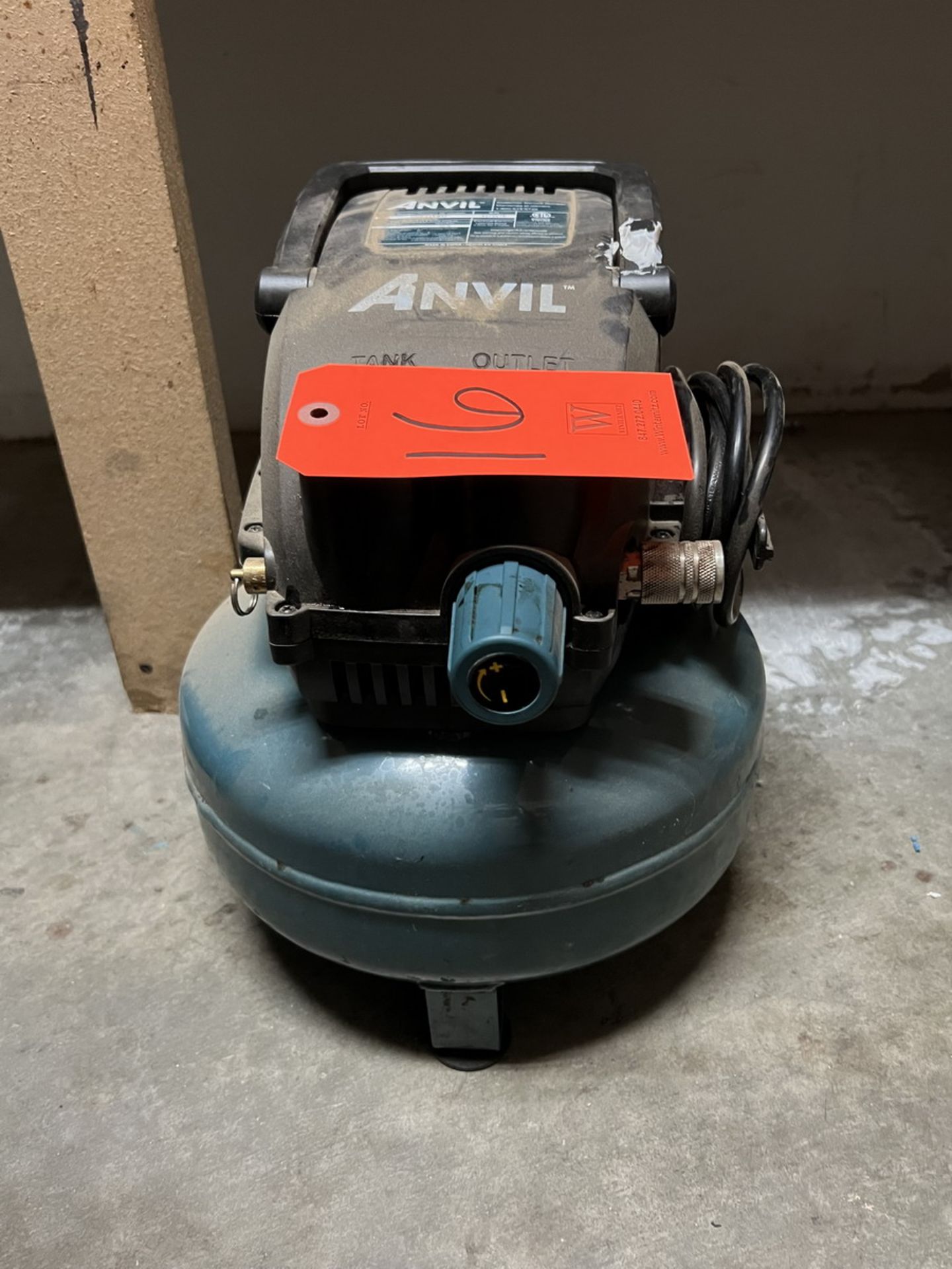 Anvil 2-Gal. Cap. Model 1002-714-647 Air Compressor, S/N: 4272018 (2018); 100-PSI, 0.7-SCFM @ 40-PSI