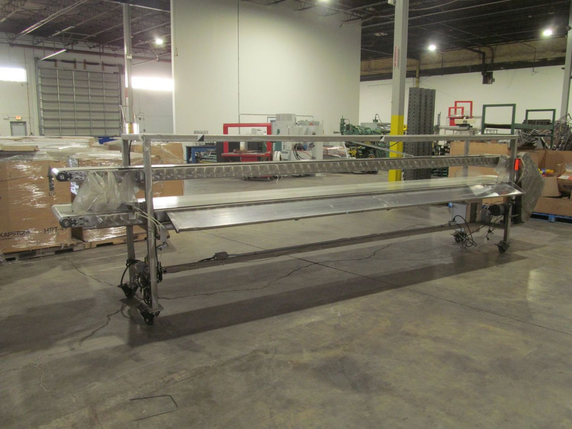 18 ft. Long 2-Tier Stainless Steel Variable Speed Portable Pack-Off Conveyor; 24 in. wide Neoprene - Image 4 of 7