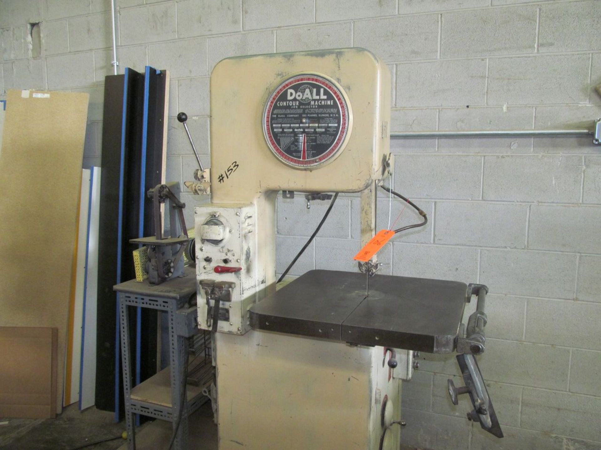 DoAll 16 in. Model 16-S.F.P. Job Selector Contour Vertical Band Saw, S/N: 79-561262; with 24 in. x