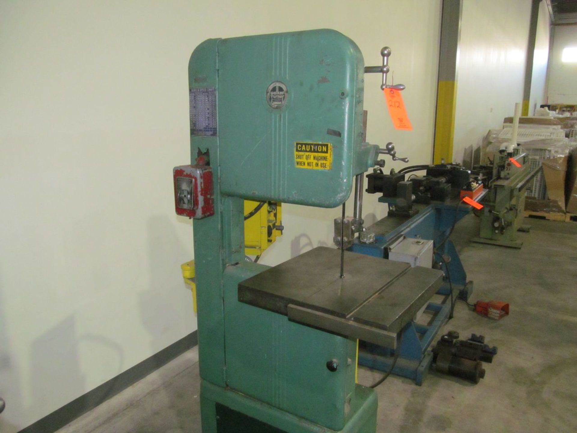 Walker-Turner 16 in. Vertical Band Saw, S/N: 52BF2A; with 19 in. x 18 in. Tilting Table, Walker-