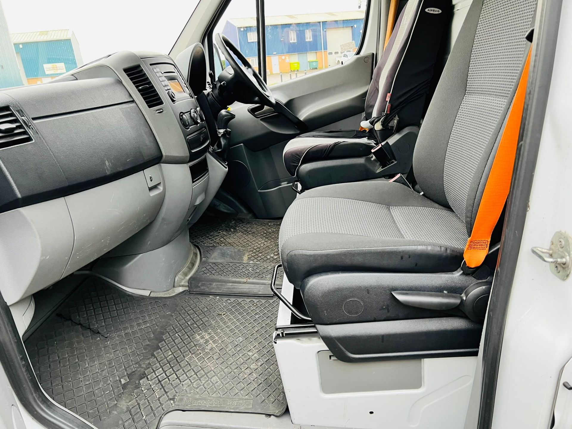 (RESERVE MET)Mercedes Benz Sprinter 313CDI Alloy DropSide - 2013 Year - Aircon - Auto - 120K only!!! - Image 9 of 17