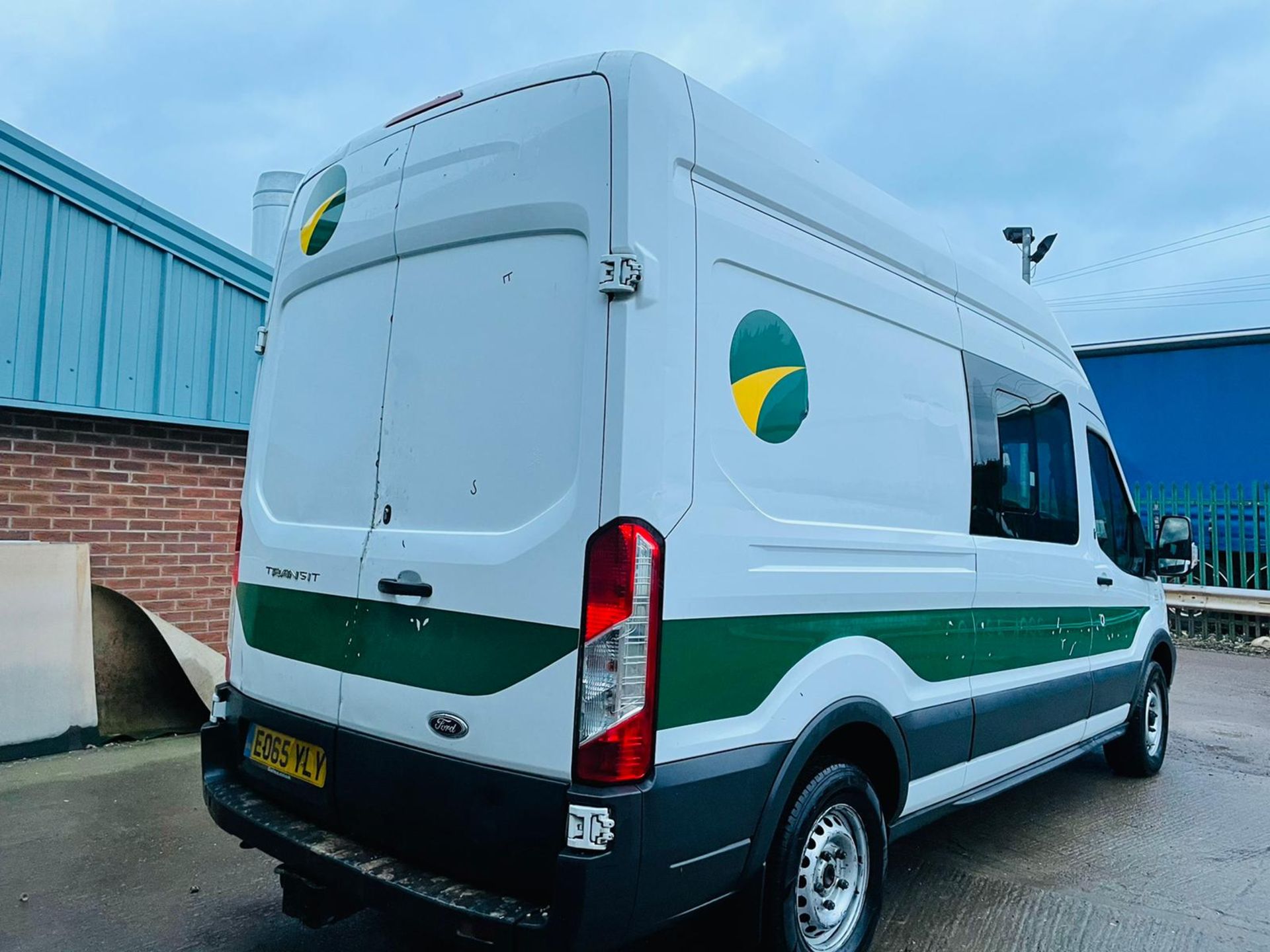 (RESERVE MET)FORD TRANSIT T350L "LWB HIGH ROOF" 6 SEATER DUALINER / CREW VAN - (2016 MODEL) - FSH - - Image 3 of 10