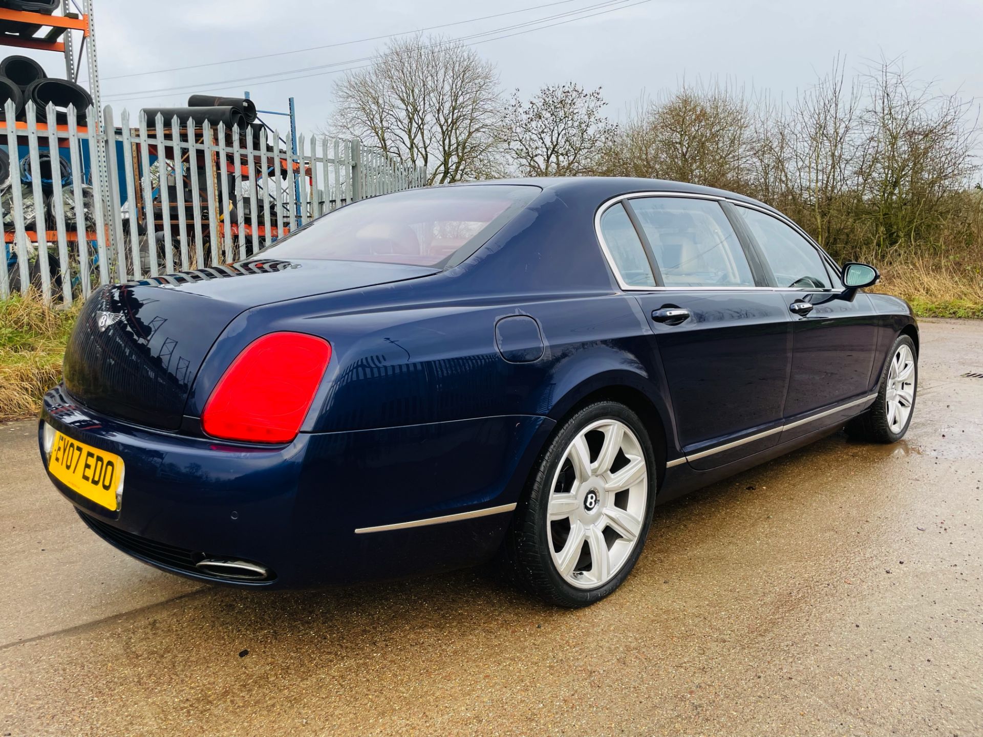 Reserve Met BENTLEY CONTINENTAL FLYING SPUR W12 (LUXURY LIMO) MASSIVE SPEC - MUST SEE - - Image 8 of 38