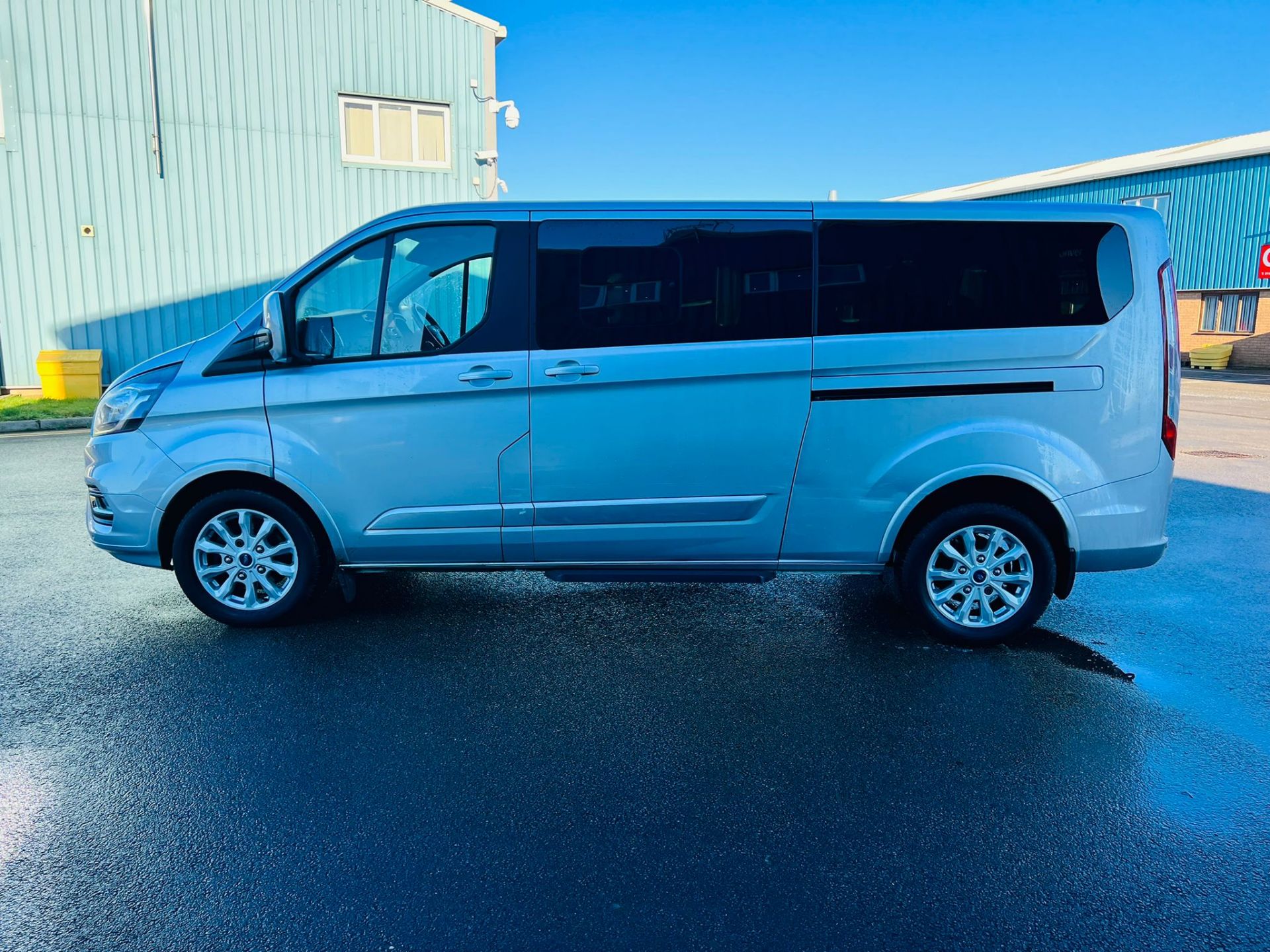 (Reserve Met) Ford Transit Custom 310 130 2.0 Tdci Titanium 9 Seater MiniBus 2019 Model - Air Con - - Image 8 of 36