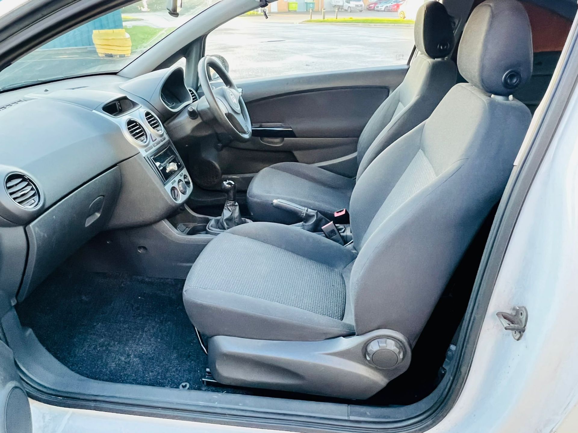 Vauxhall Corsa 1.3 CDTI Ecoflex Panel Van - 2014 Model - Full Service History -81K Only - NO VAT - Image 8 of 14