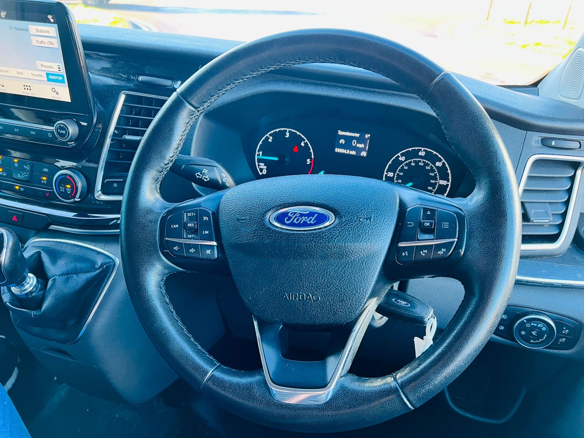 (Reserve Met) Ford Transit Custom 310 130 2.0 Tdci Titanium 9 Seater MiniBus 2019 Model - Air Con - - Image 33 of 36