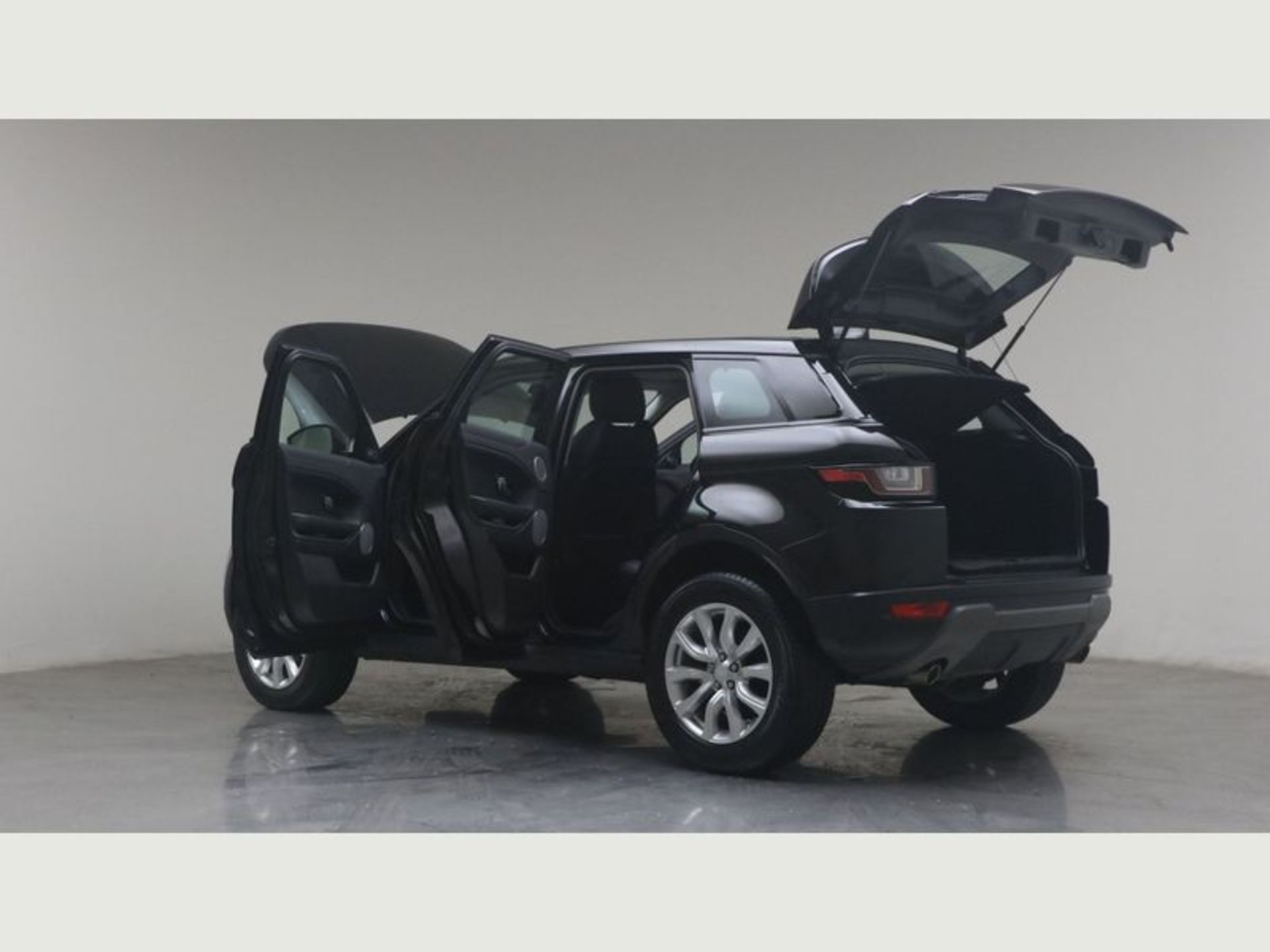 (Reserve Met) Range Rover Evoque 2.0 ED4 SE Tech - 2018 Model - FLRSH - Parking Sensors - 65k only!! - Image 5 of 14