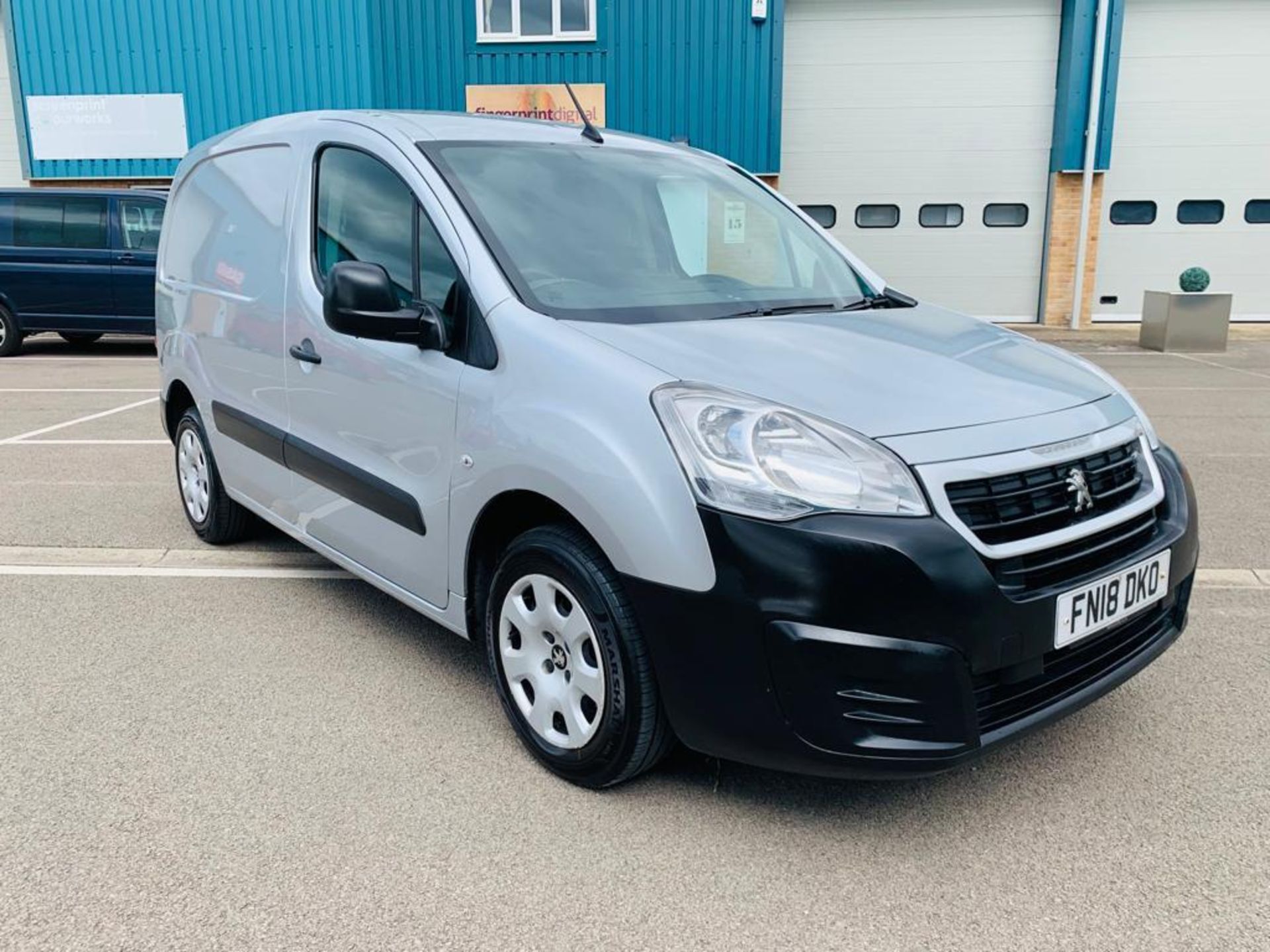 (RESERVE MET)Peugeot Partner Professional 1.6 HDI - 2018 18 Reg - Euro 6 - ULEZ - aircon - Sat Nav - Image 5 of 20