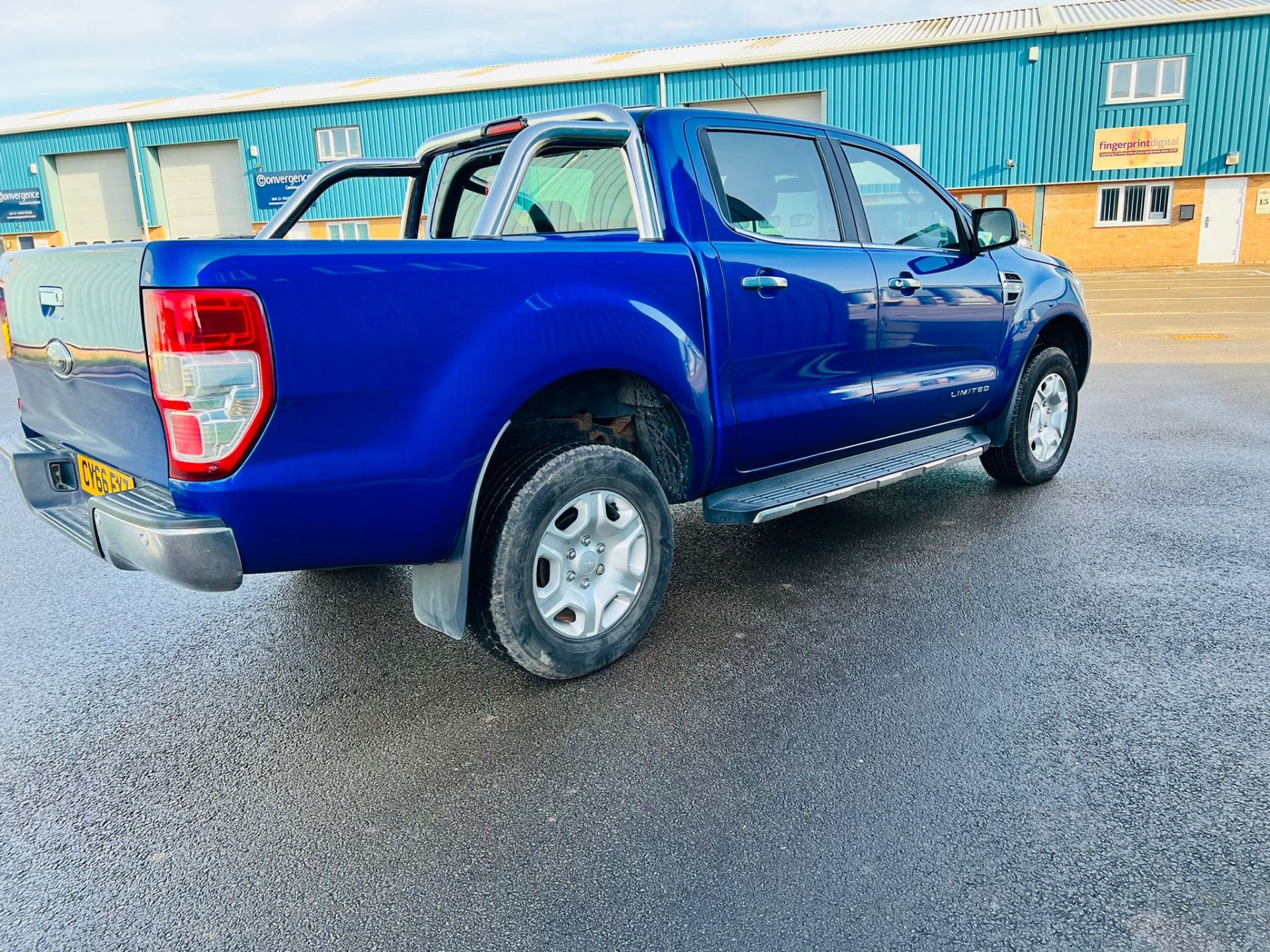 Ford Ranger 2.2 TDCI Limited 4x4 Double Cab - 2017 Model - Euro 6 - ULEZ Compliant - Air con - - Image 6 of 26