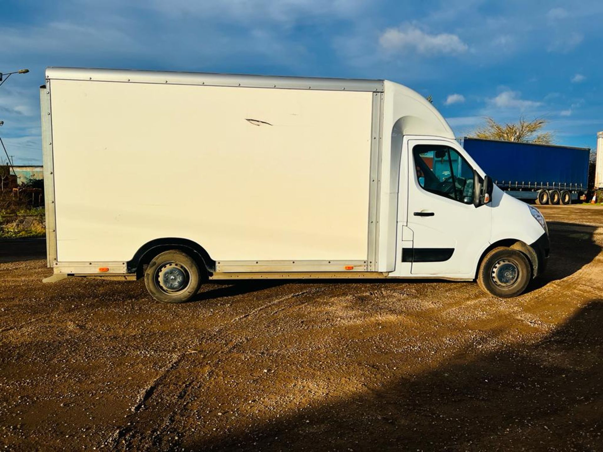 Renault Master Low Loader Luton L3 2.3DCI - Euro 6 - 130Bhp - 2017 Model - *ULEZ COMPLIANT* - Image 5 of 18