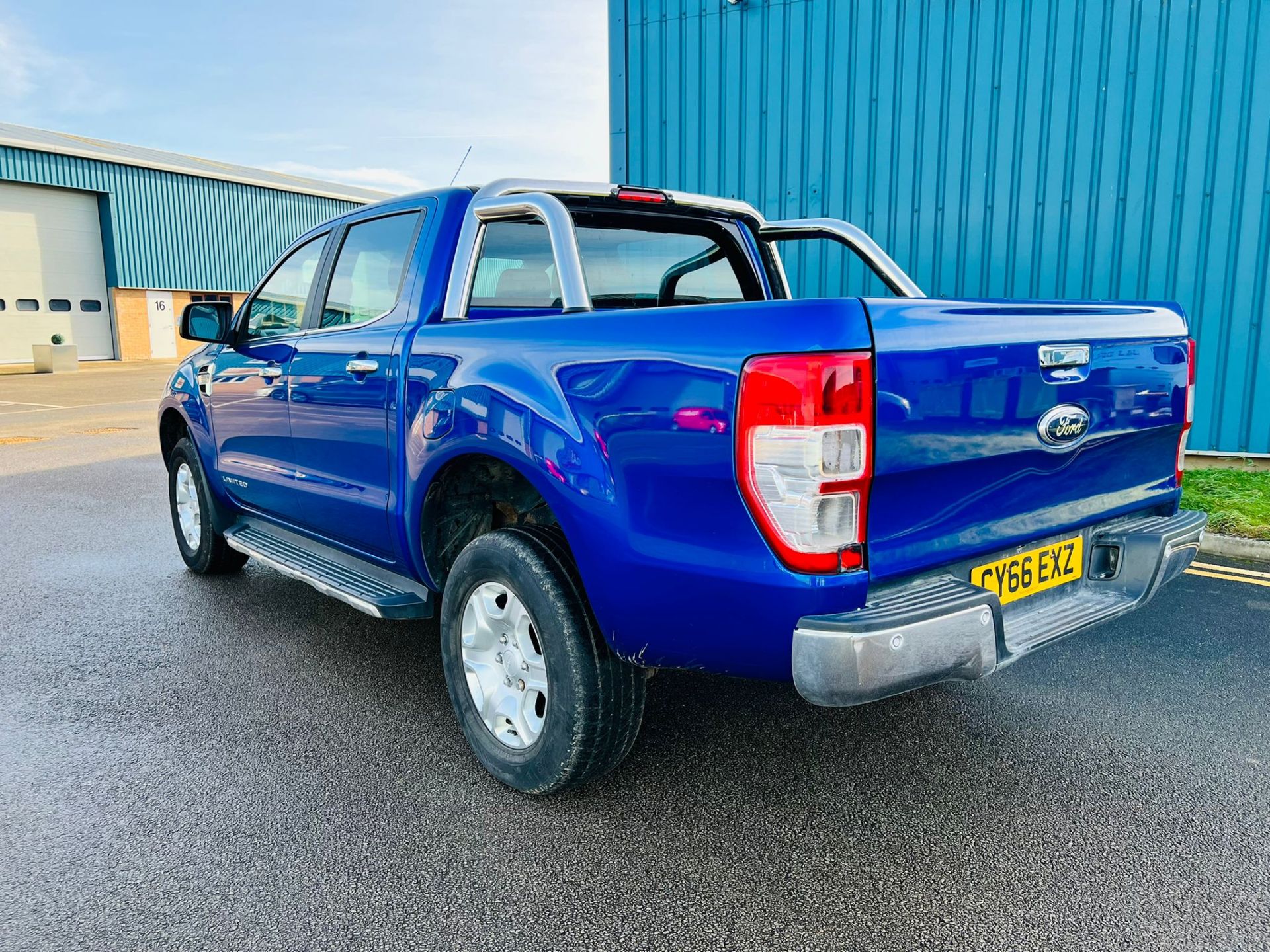 Ford Ranger 2.2 TDCI Limited 4x4 Double Cab - 2017 Model - Euro 6 - ULEZ Compliant - Air con - - Image 4 of 26