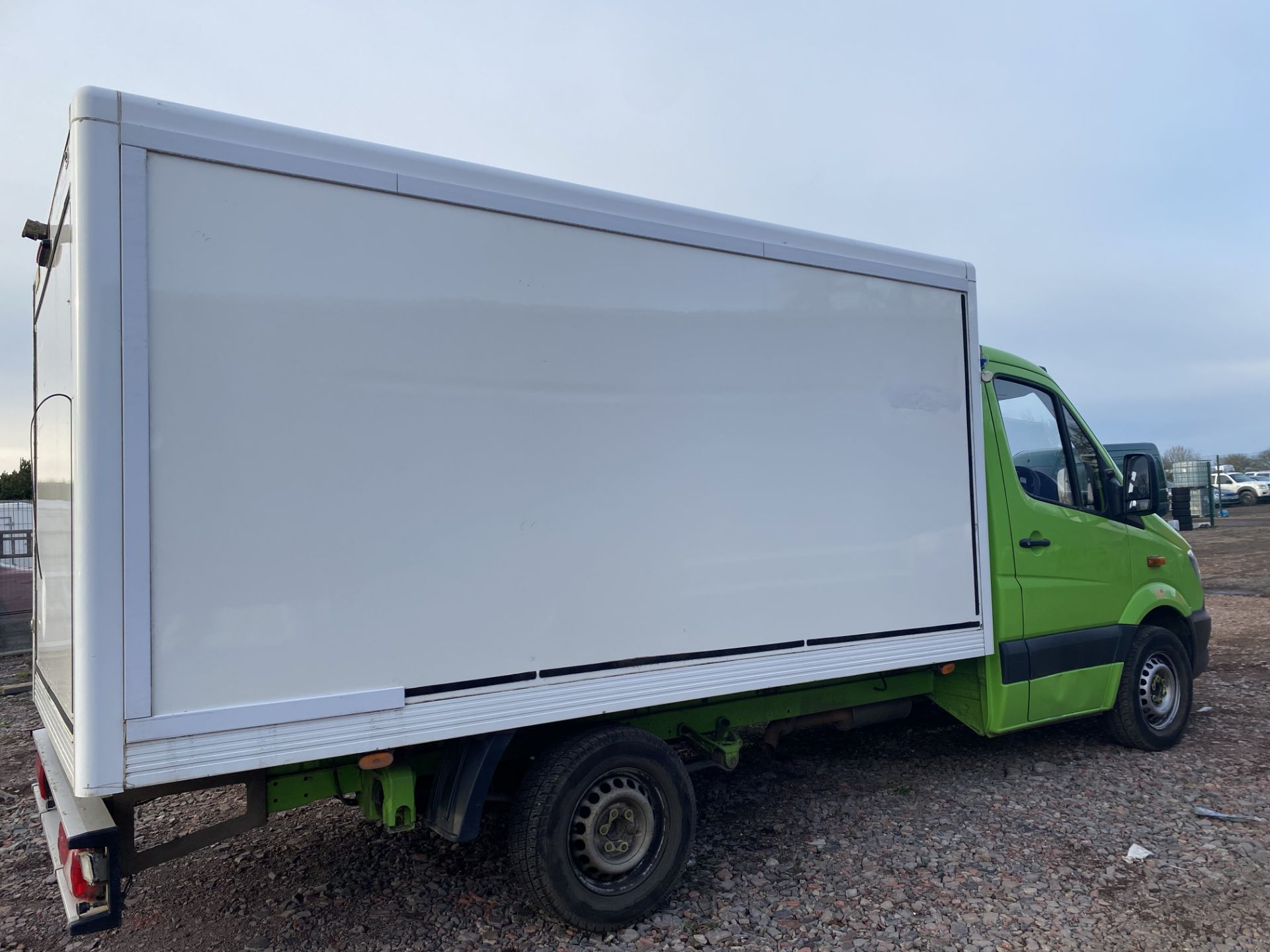 Reserve Met Mercedes sprinter 313cdi lwb Fridge / Freezer Box Van - 2016 REG - Overnight Standby - Image 10 of 11