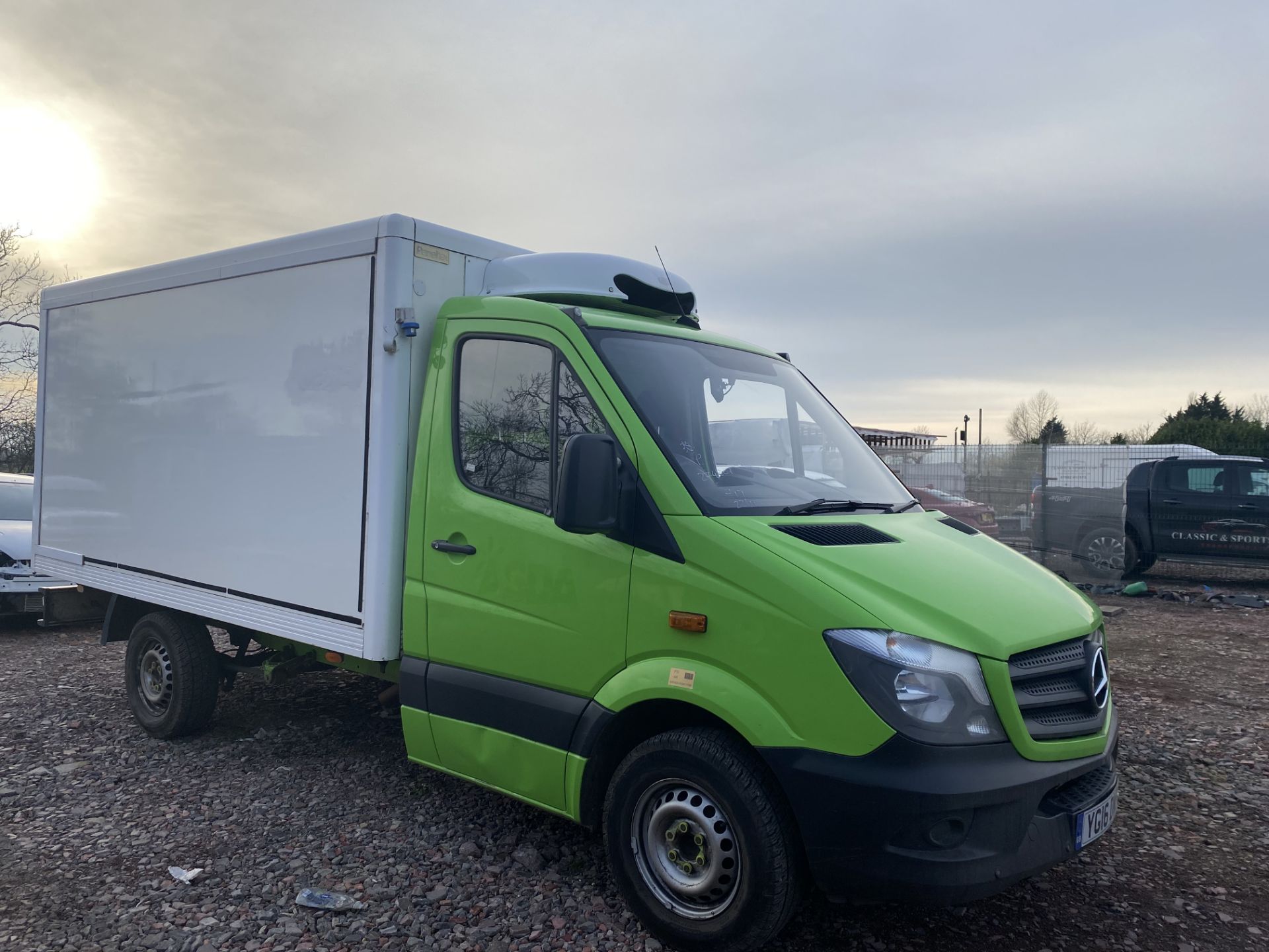 Reserve Met Mercedes sprinter 313cdi lwb Fridge / Freezer Box Van - 2016 REG - Overnight Standby