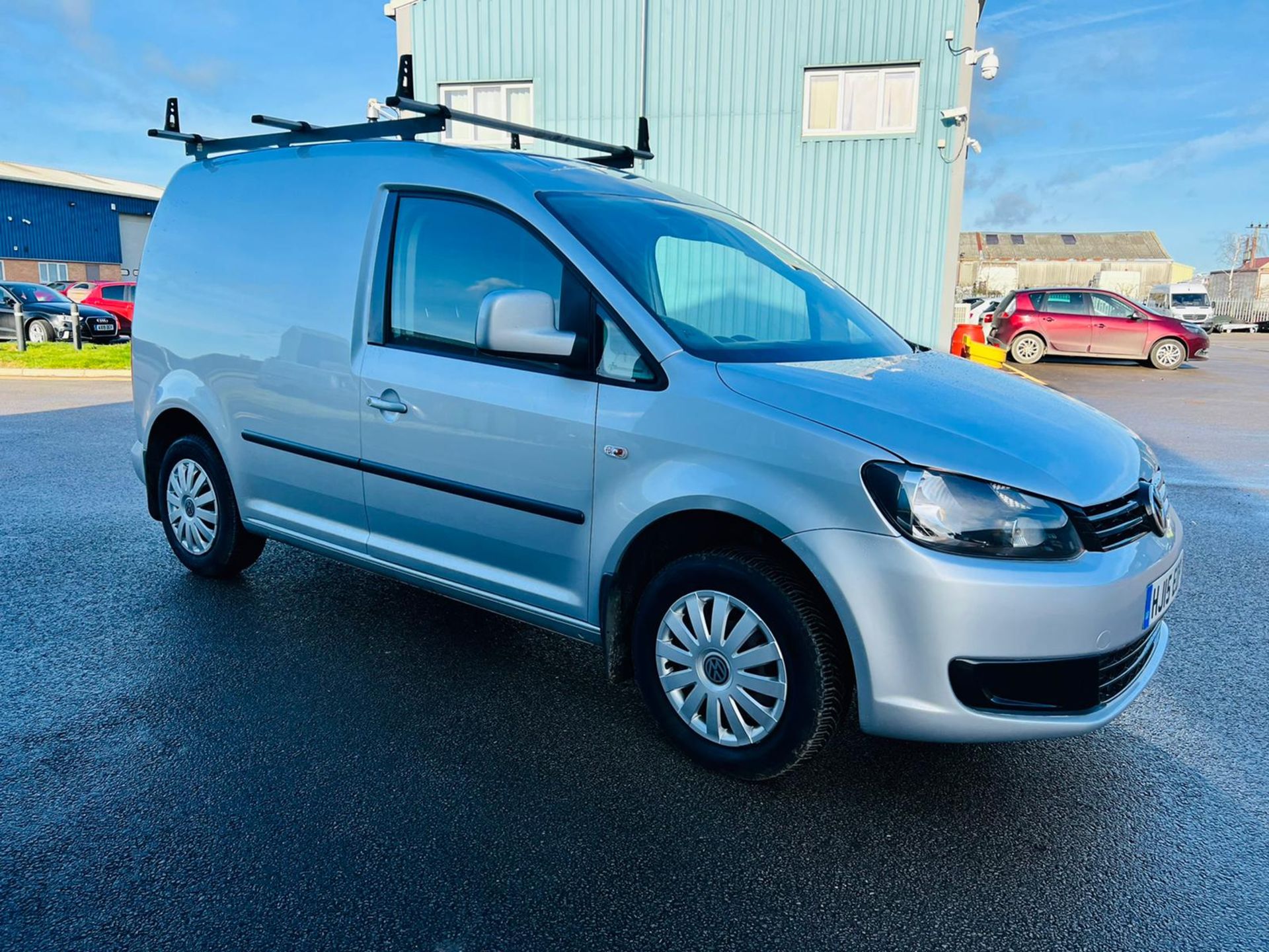 Reserve Met Volkswagen Caddy 1.6 TDi TRENDLINE - 2015 15 Reg - - Service History - Roof Rack -