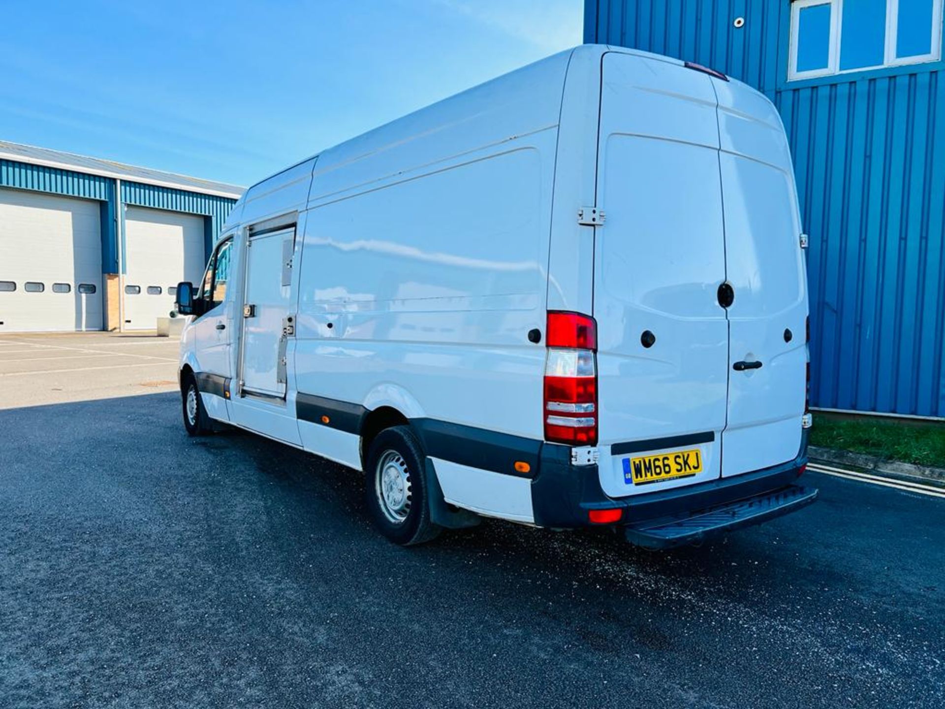 Reserve Met Mercedes Sprinter 316 2.1CDI - LWB - Fridge/ Freezer Van - 2017 Model - ULEZ Compliant - Image 4 of 20