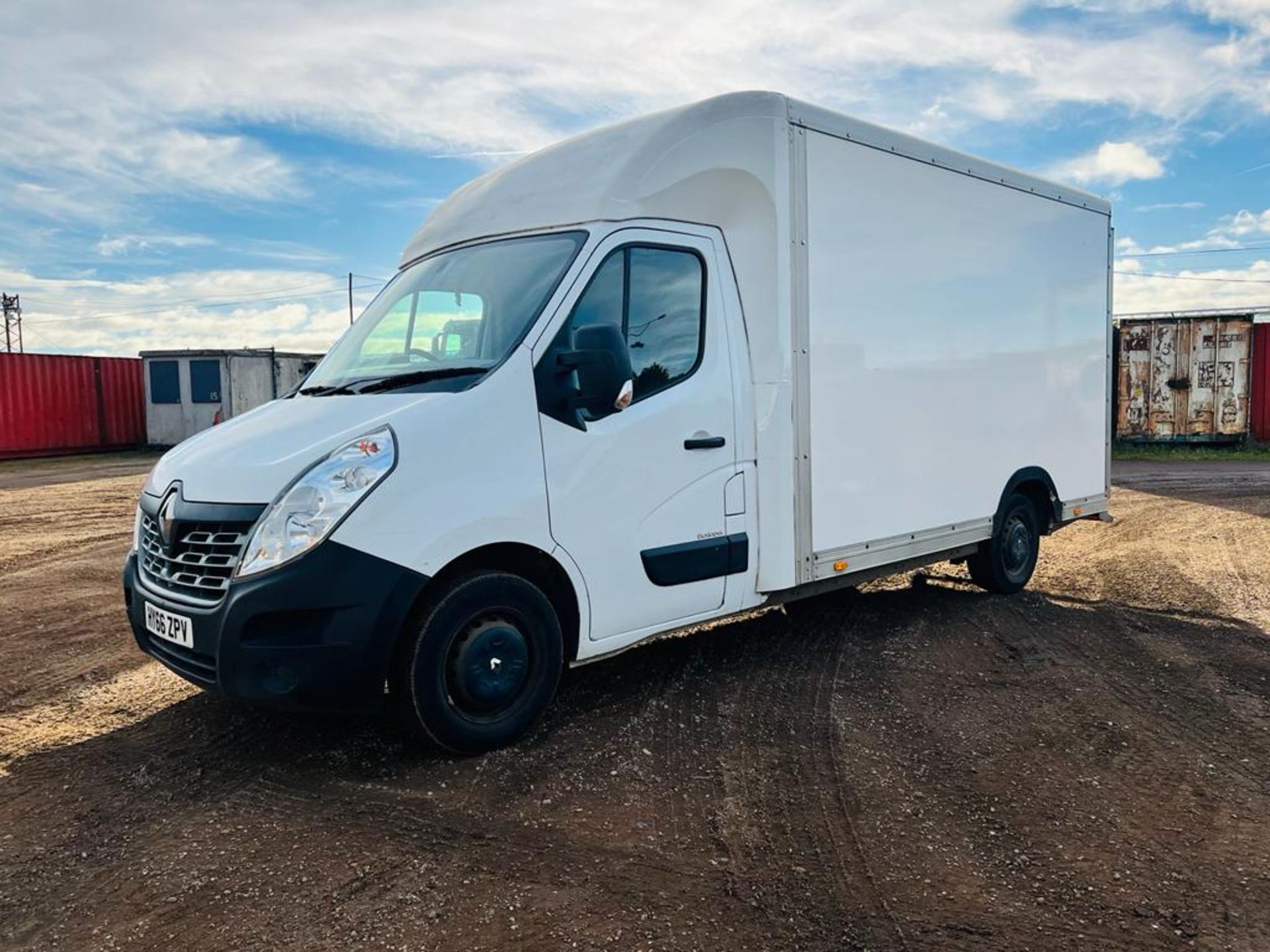 (RESERVE MET)Renault Master Low Loader Luton L3 2.3DCI - Euro 6 - 130Bhp -2017 Model -ULEZ COMPLIANT