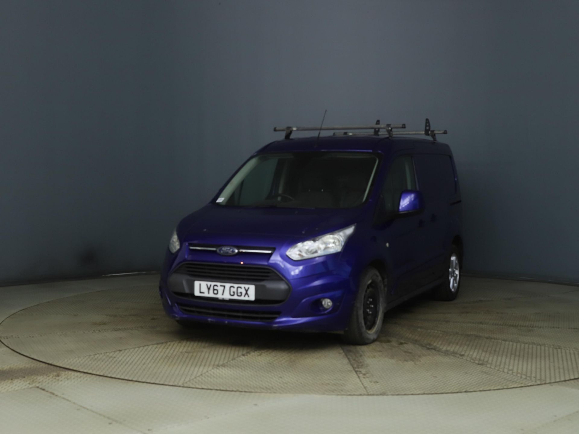 Ford Transit Connect 1.5 120ps Limited - 2018 Year - Euro6 - ULEZ Complaint -Air con -Heated seats - Image 2 of 12