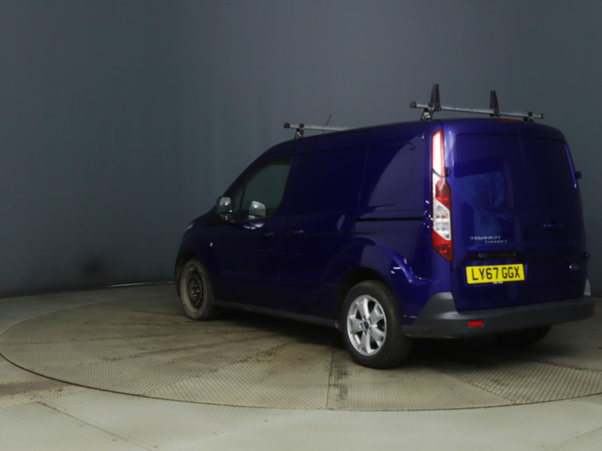 Ford Transit Connect 1.5 120ps Limited - 2018 Year - Euro6 - ULEZ Complaint -Air con -Heated seats - Image 5 of 12