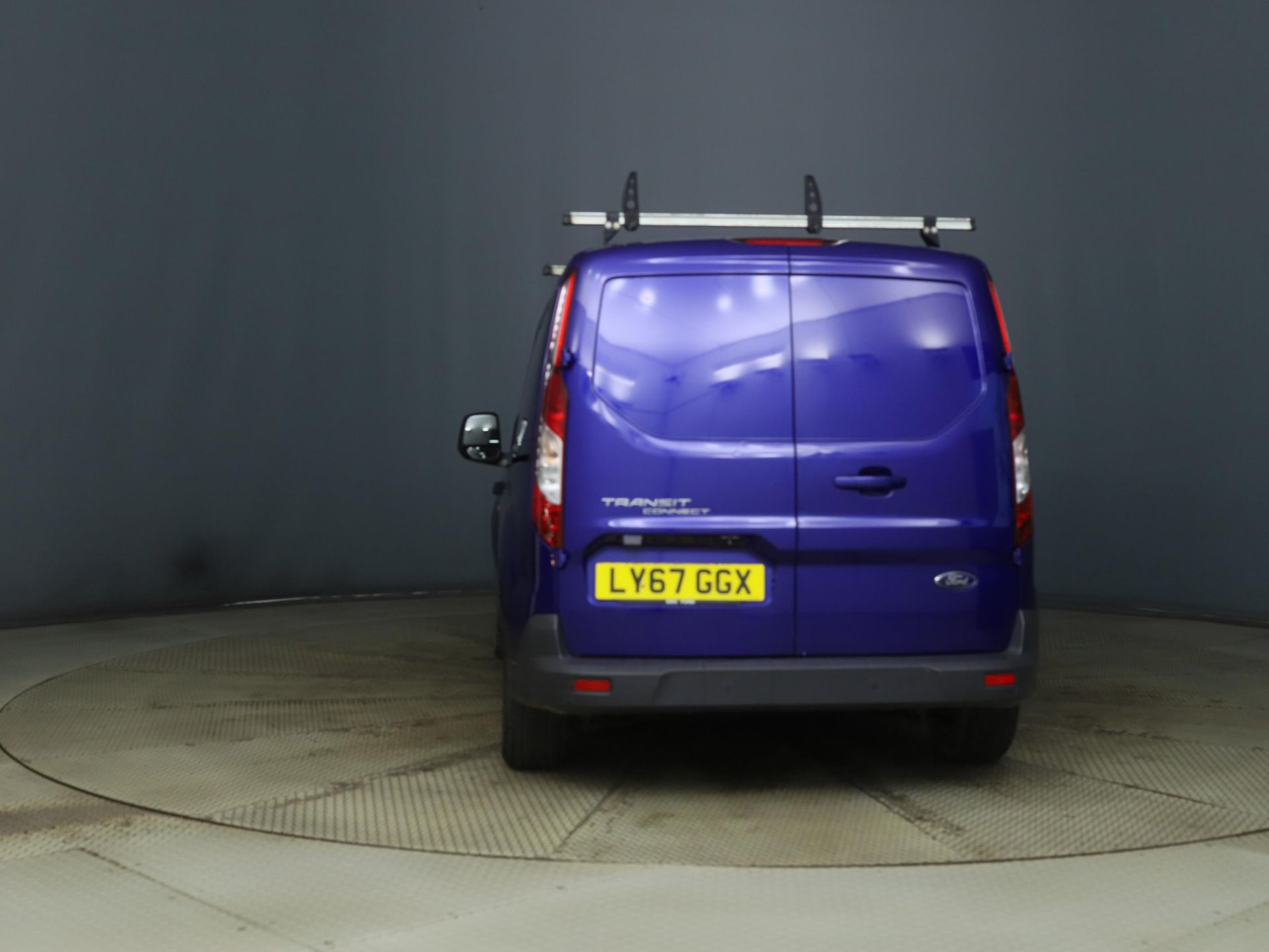 Ford Transit Connect 1.5 120ps Limited - 2018 Year - Euro6 - ULEZ Complaint -Air con -Heated seats - Image 6 of 12