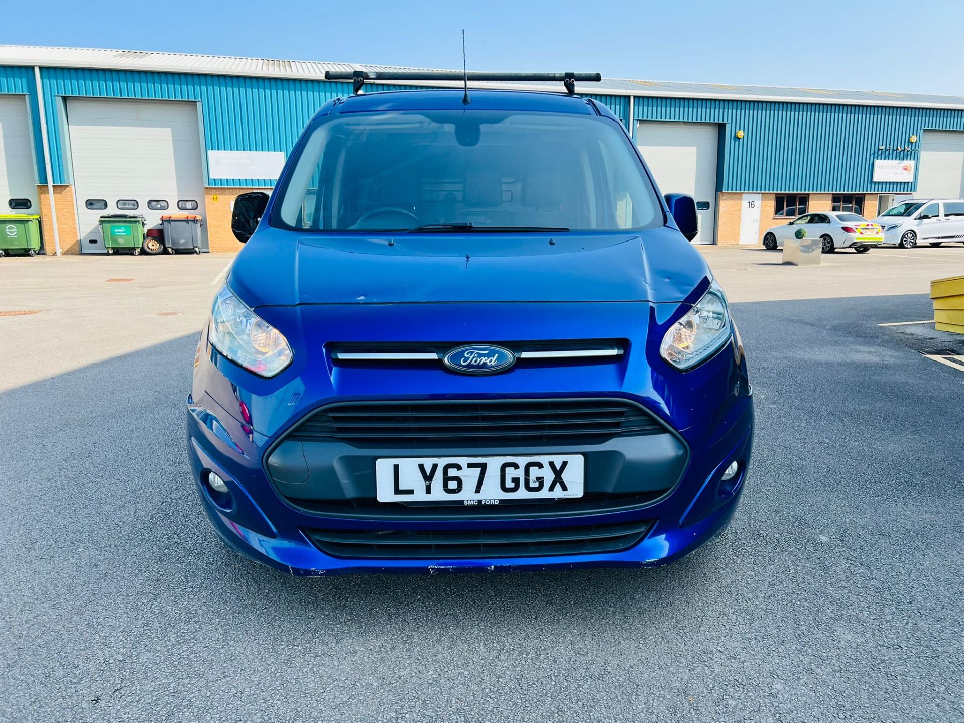 Ford Transit Connect 1.5 120ps Limited - 2018 Year - Euro 6 - ULEZ Complaint - Air con -Heated seats - Image 2 of 24