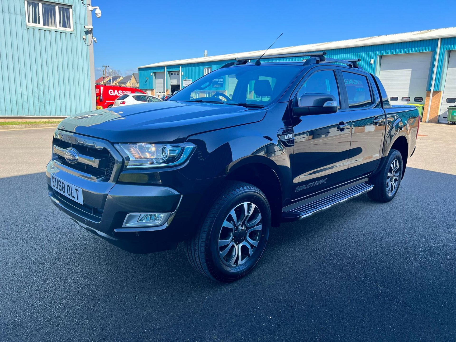 (RESERVE MET) Ford Ranger 3.2 TDCI WILDTRAK "Automatic - Huge Spec - Sat Nav - Leather 2019 year - Image 3 of 33