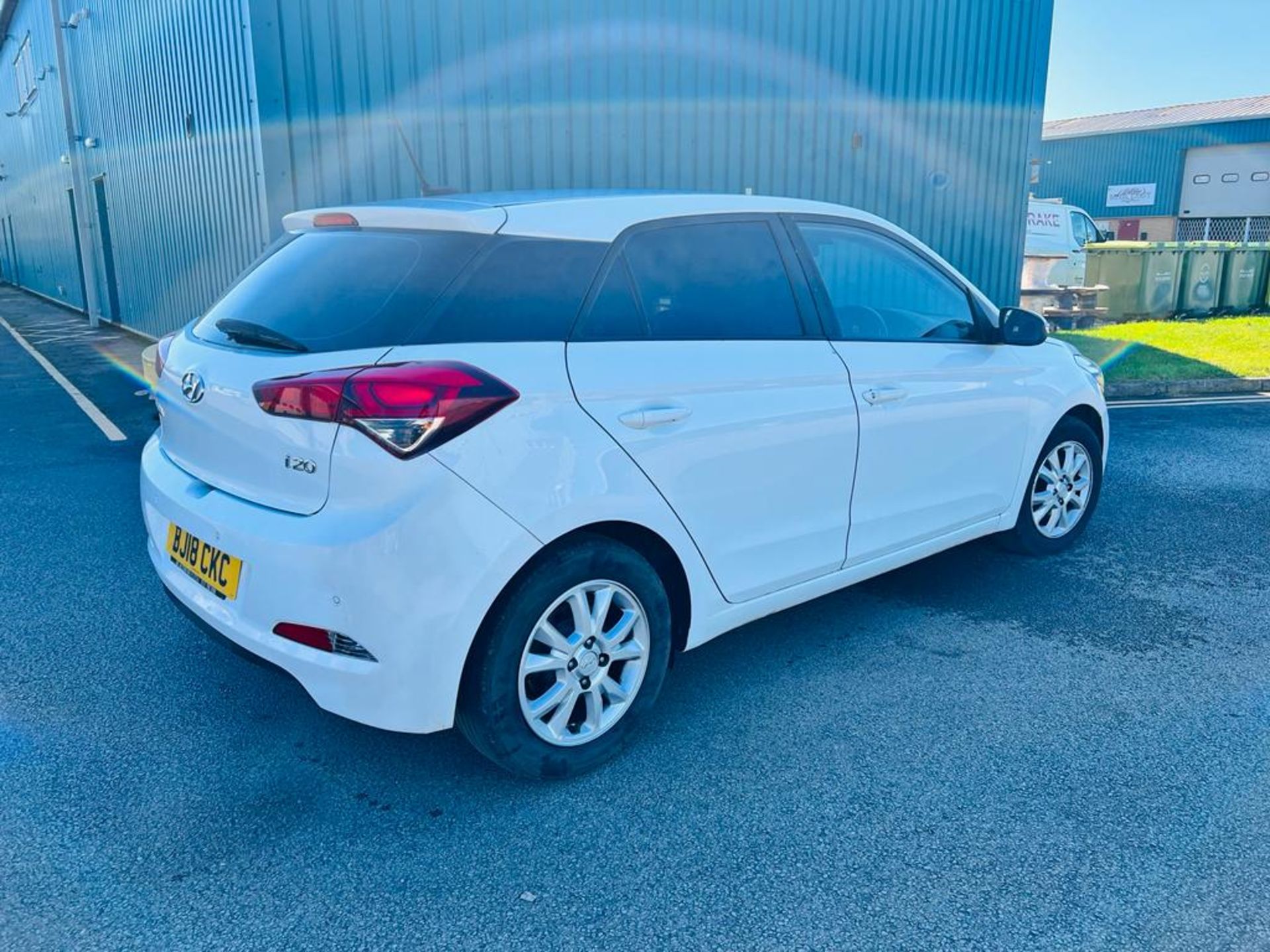 (RESERVE MET)Hyundai i20 1.4 CRDI 90 Special Equipped 2018 18 Reg - Euro 6 ULEZ Compliant - AIr Con - Image 7 of 20