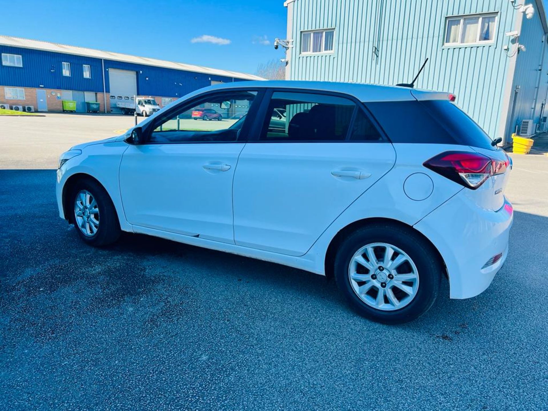 (RESERVE MET)Hyundai i20 1.4 CRDI 90 Special Equipped 2018 18 Reg - Euro 6 ULEZ Compliant - AIr Con - Image 4 of 20