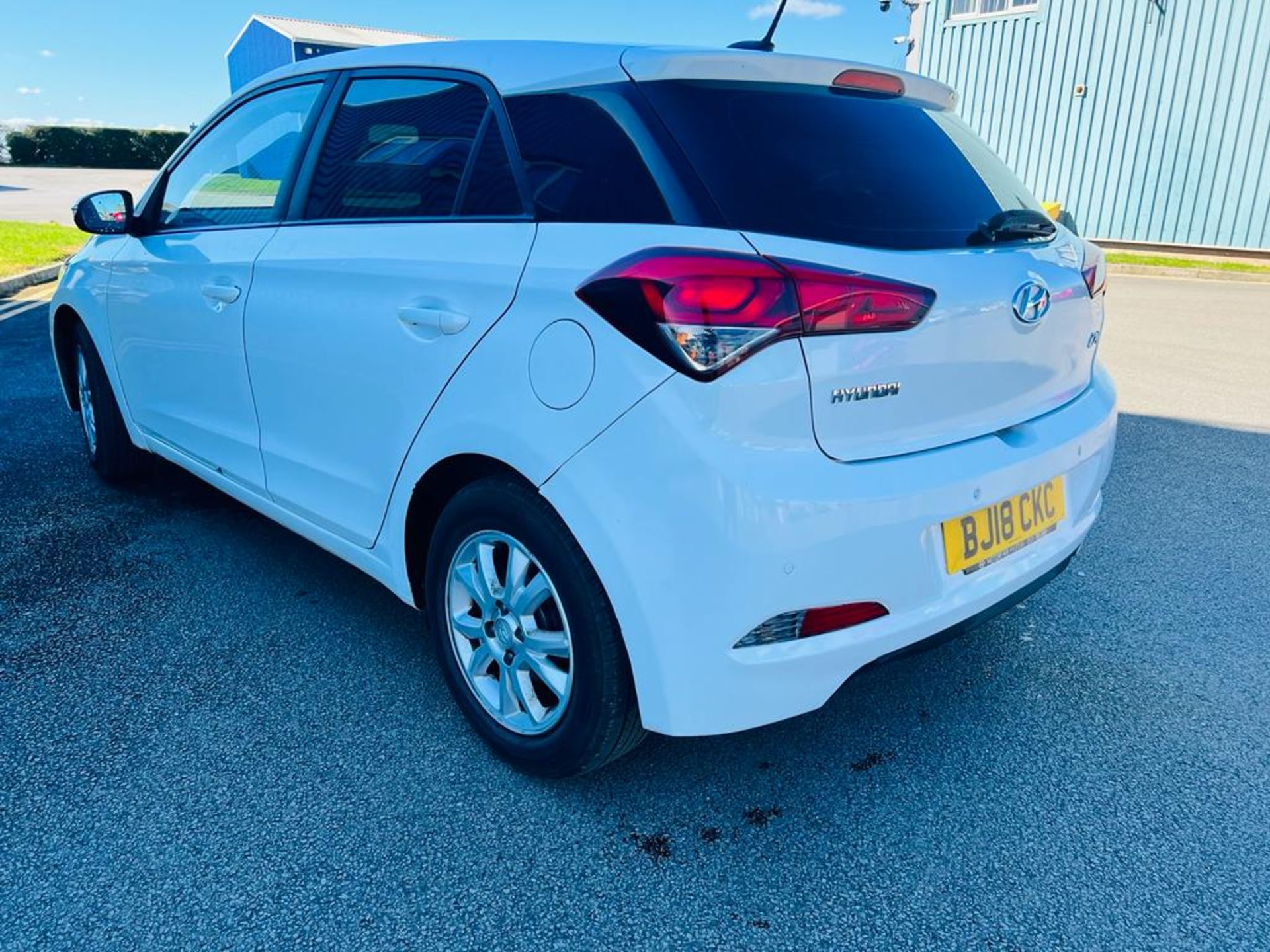 (RESERVE MET)Hyundai i20 1.4 CRDI 90 Special Equipped 2018 18 Reg - Euro 6 ULEZ Compliant - AIr Con - Image 5 of 20