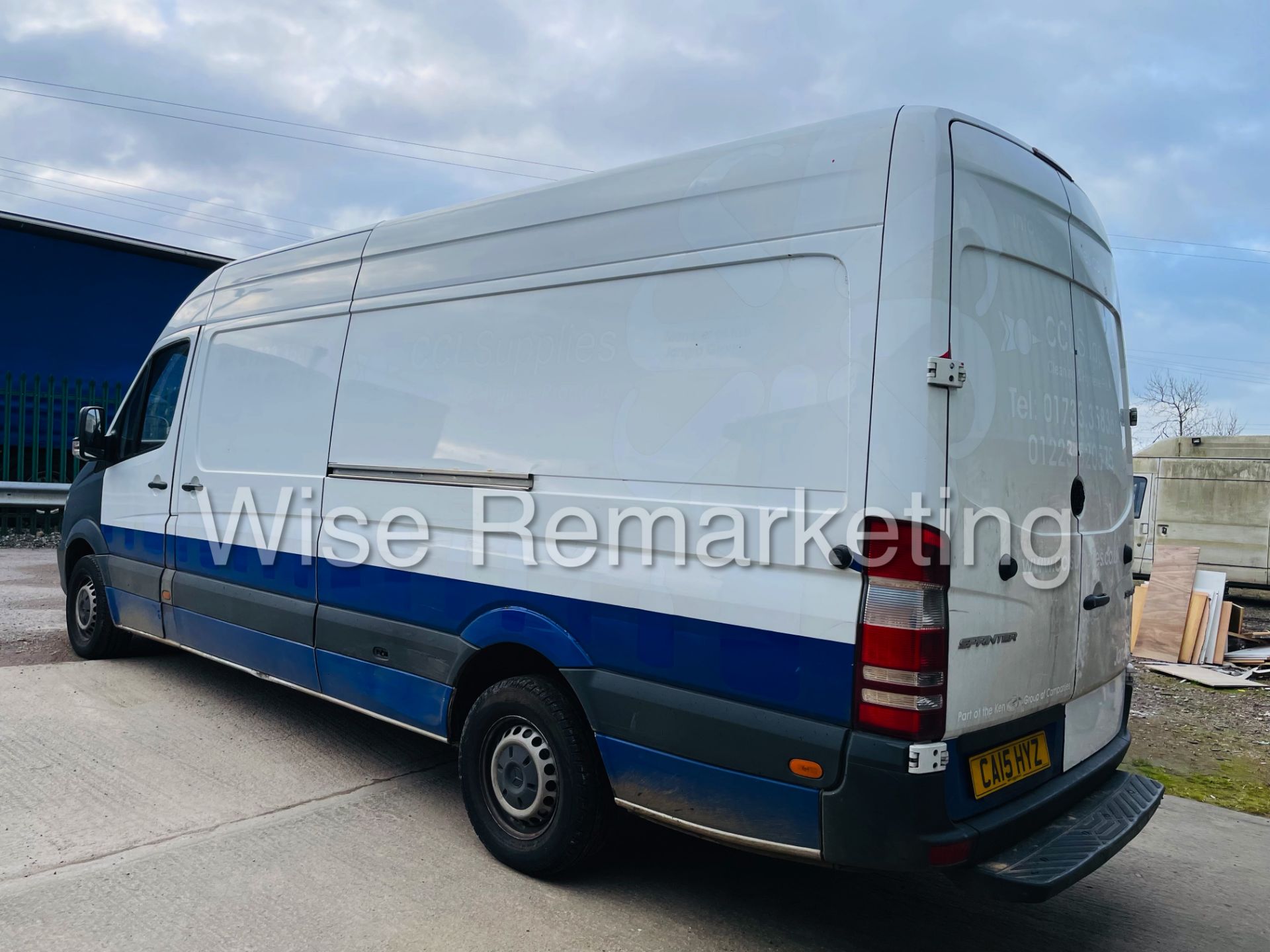 ON SALE - Mercedes-Benz Sprinter 313 Cdi *4.2 Meter LWB Hi-Roof* (2015) *3500 KG* (1 Owner) *NO VAT* - Image 9 of 35