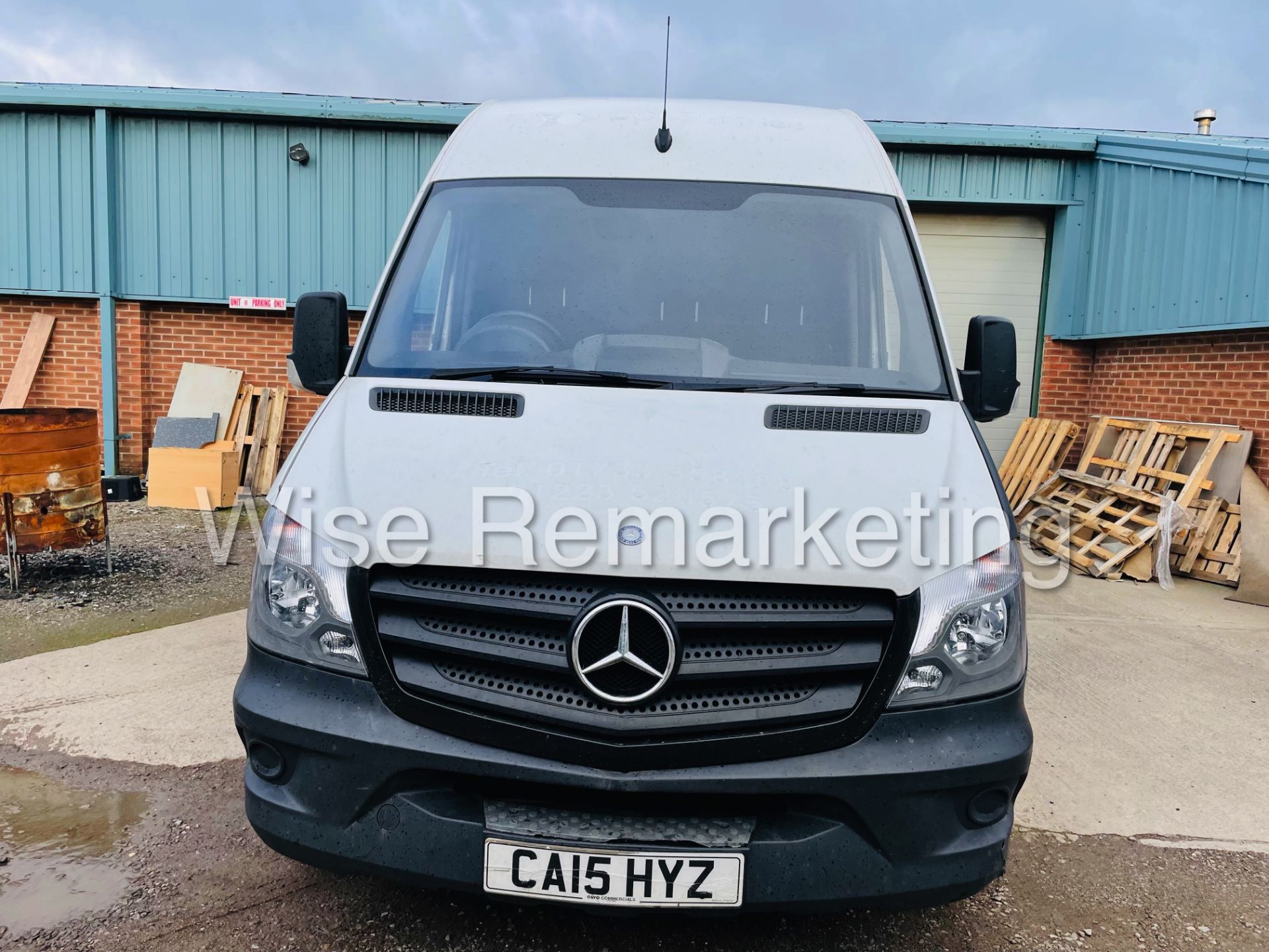 ON SALE - Mercedes-Benz Sprinter 313 Cdi *4.2 Meter LWB Hi-Roof* (2015) *3500 KG* (1 Owner) *NO VAT* - Image 4 of 35