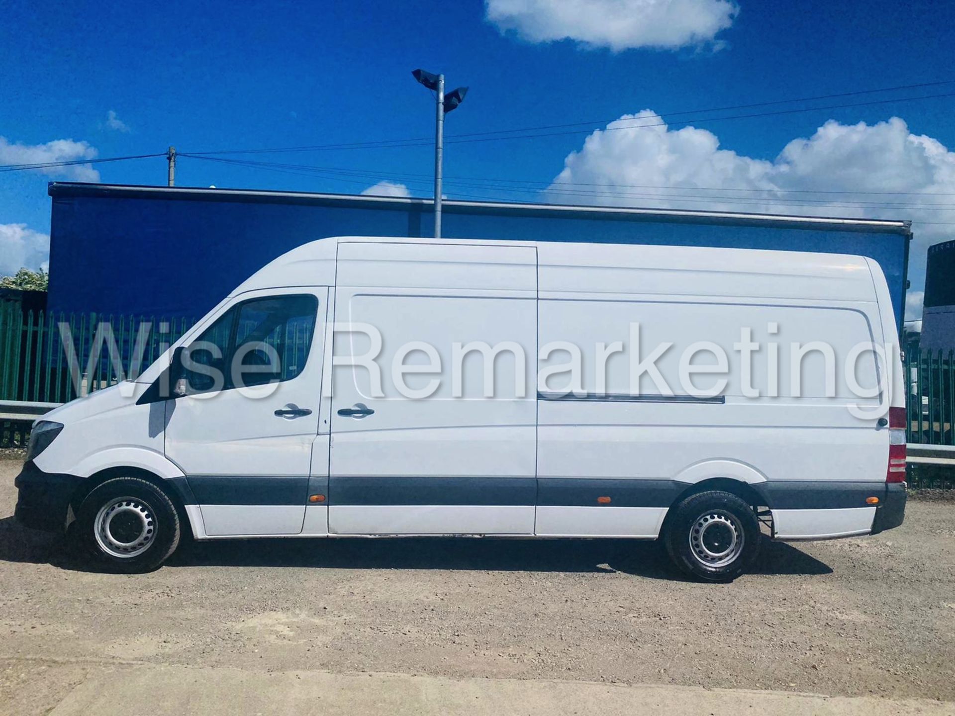 (Reserve Met) MERCEDES-BENZ SPRINTER 314 CDI *4.2 METER LWB(2017-EURO 6 / U-LEZ COMPLIANT) *1 OWNER - Image 8 of 26