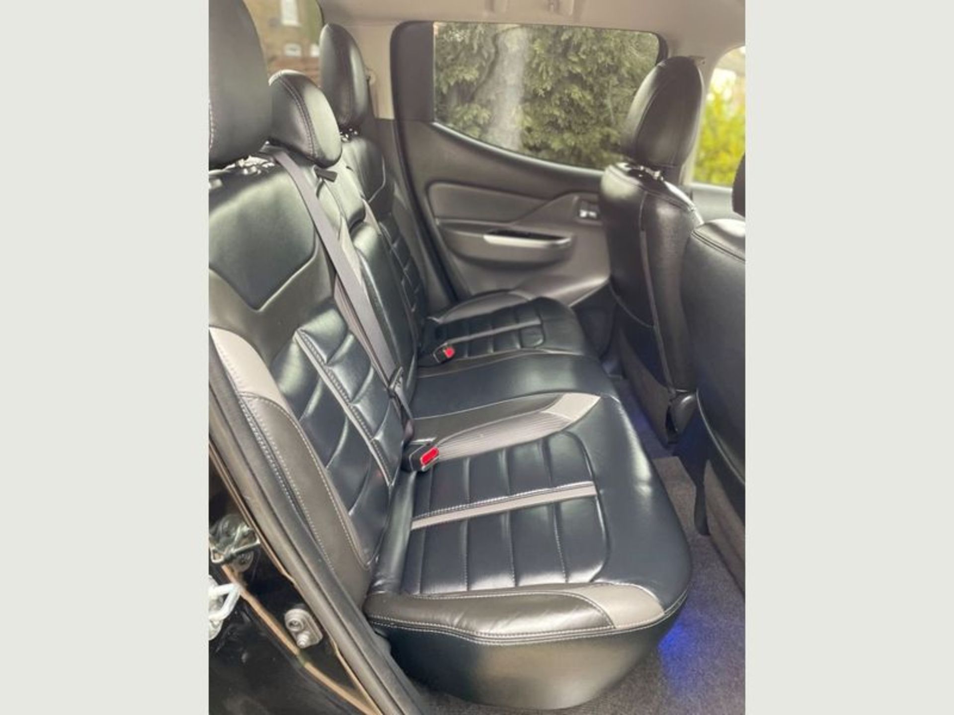 Mitsubishi L200 "Barbarian" Auto (178) 2018 Model - 1 Owner -Leather -Sat Nav -Cruise - Fully Loaded - Image 6 of 7