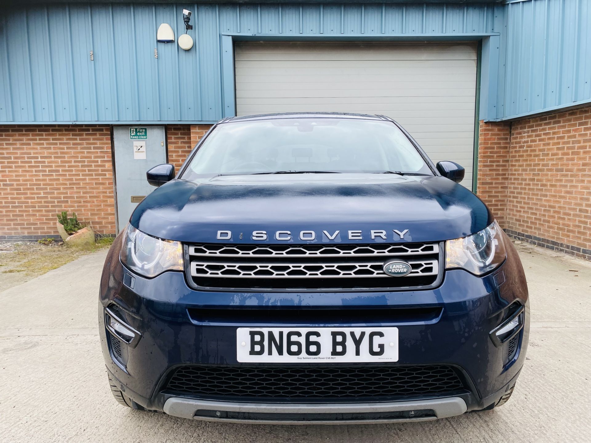 (Reserve Met) Landrover Discovery Sport "SE TECH" TD4 Auto (180) 7 Seater 2017 Model - Huge Spec - Image 3 of 28